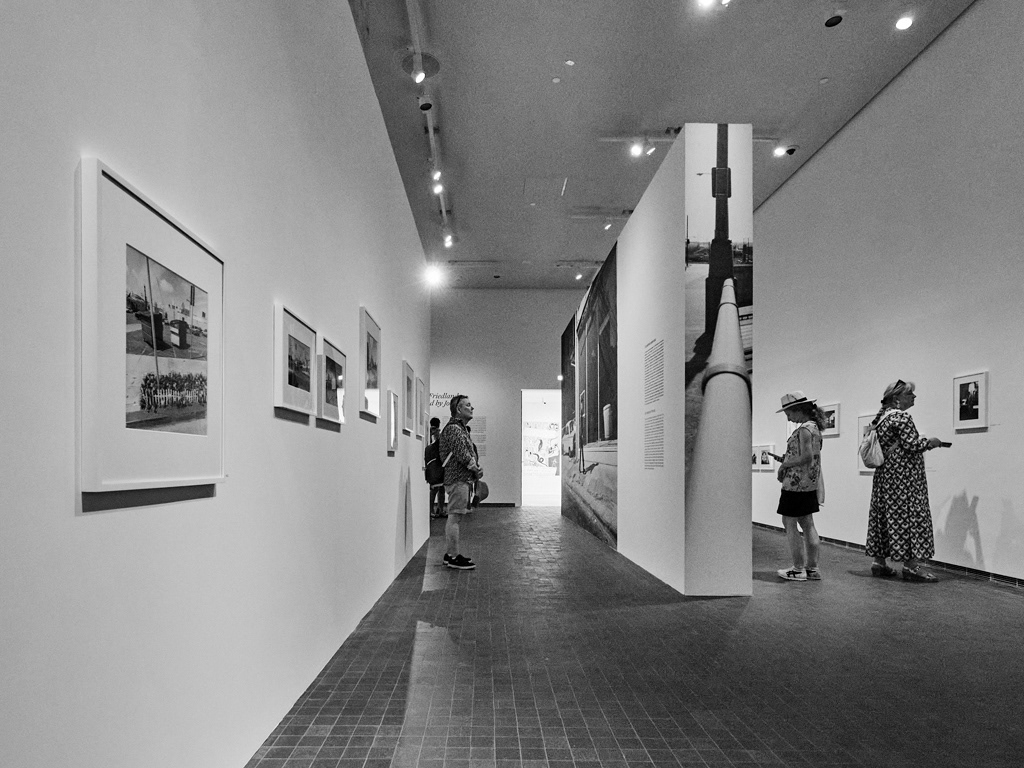 Arles - 2024 - Lee Friedlander Framed by Joel Coen - La tour Parc des Ateliers