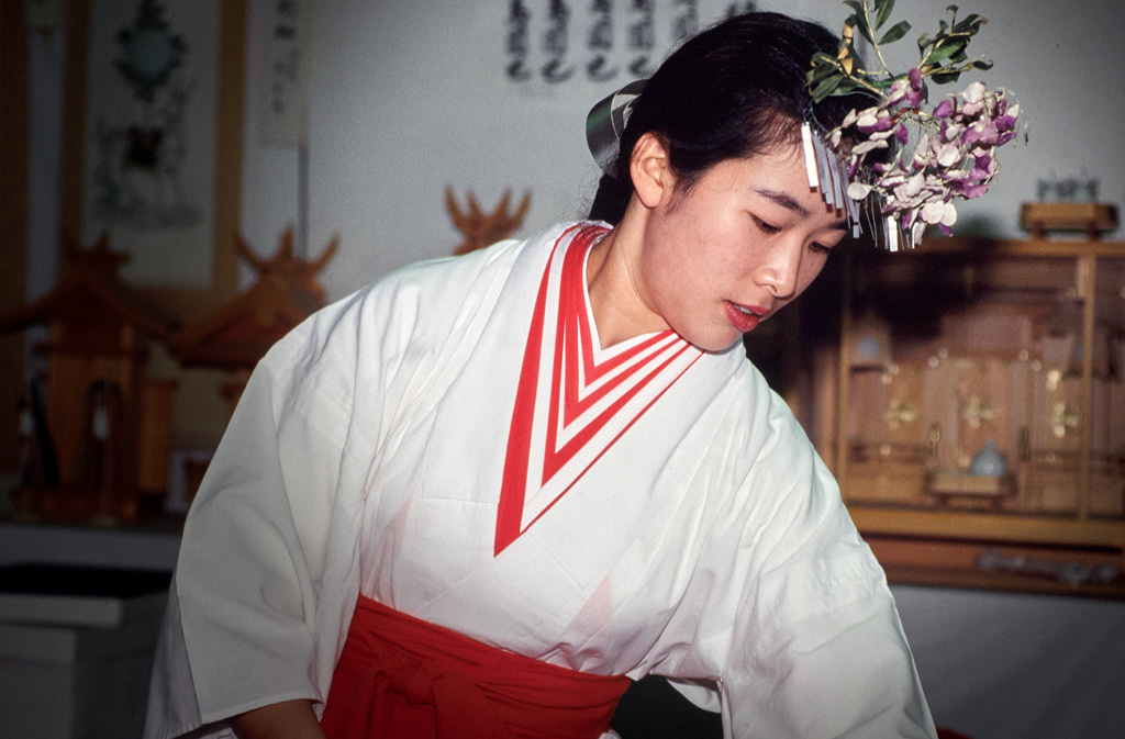 Japon-Kyoto-Sanctuaire Kasuga-Taishar-02-11-90