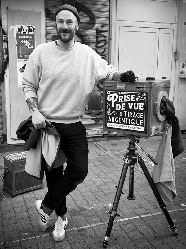 07-03-26 FAKELE Photographie ambulante rue du cap Dreyfus