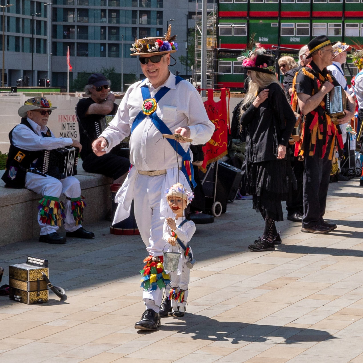 Morris and Mini Morris!