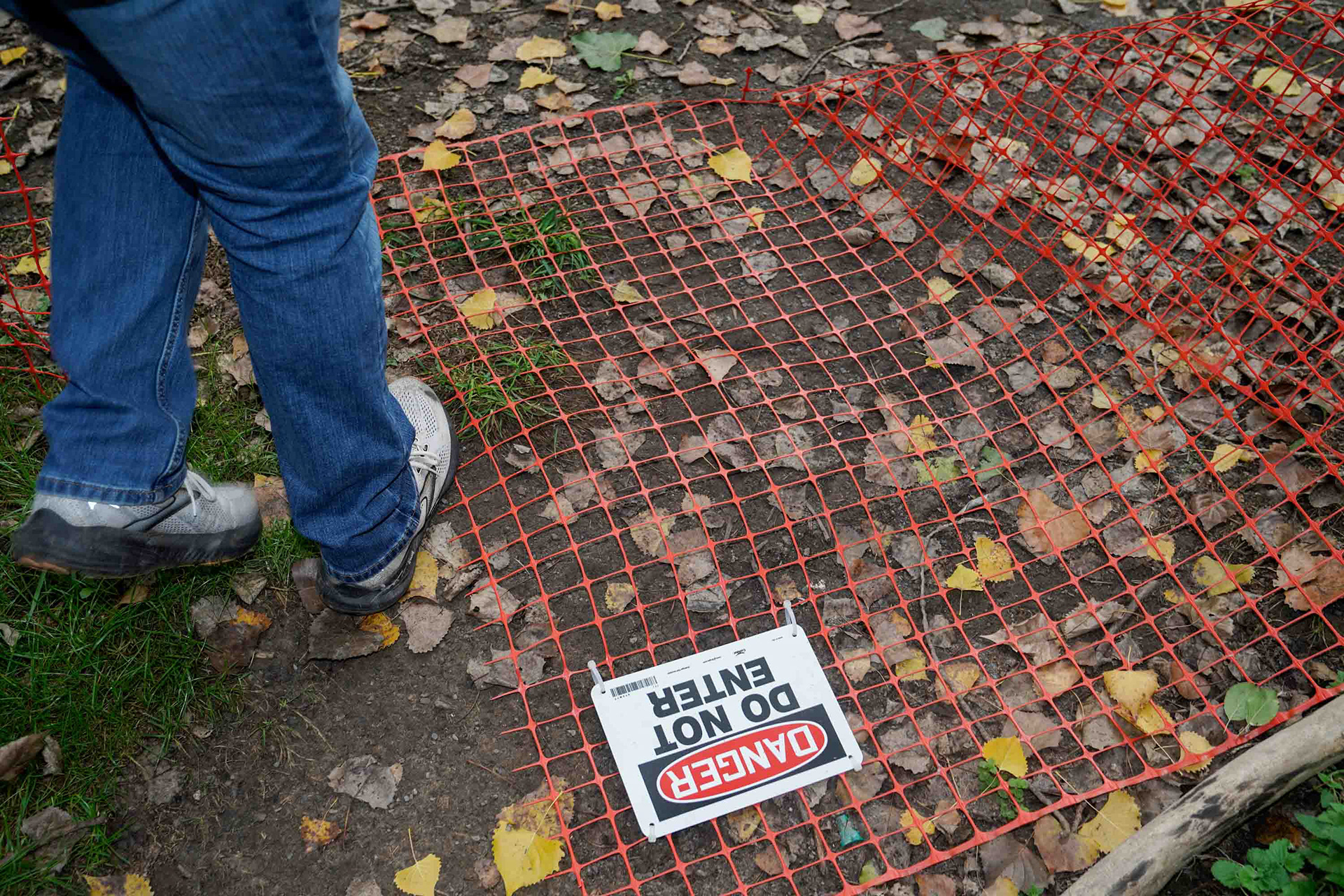 At the end of Murphy's Island, a fence blocks the area which remains the most polluted section on Onondaga Lake. Many homeless  reside in this area and have knocked down the fence to access it. Dave Smith frequents this area as it is the home of many Bald  Eagles. Fearing who might be beyond the fence, Smith takes many risks in going into this area, risking it again to locate areas of  pollution on Friday, October 3.