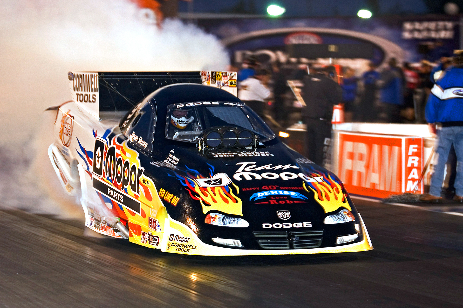Dean Skuza - Team Mopar Dodge Funny Car  ©  IAN DONALD