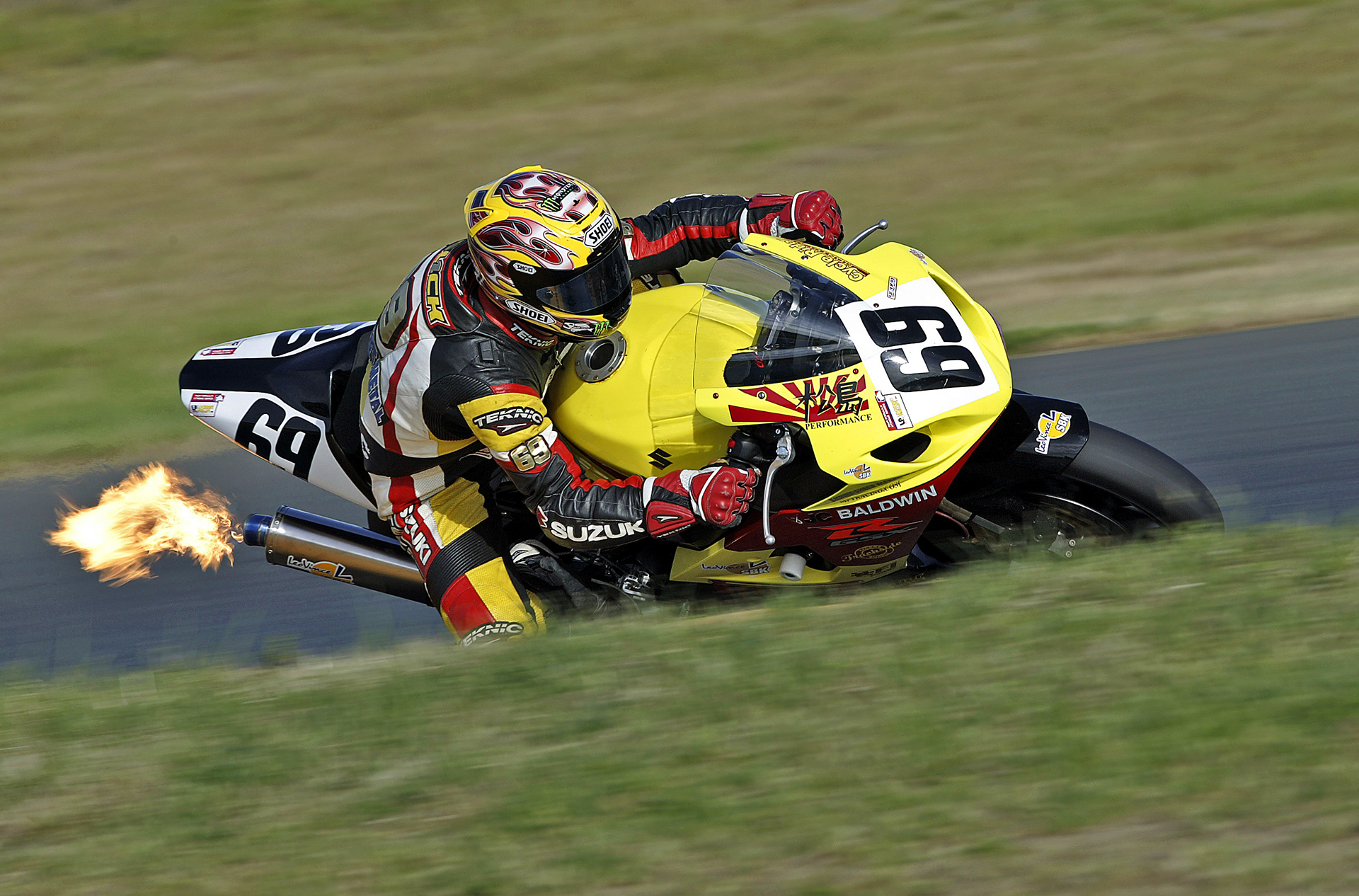 Danny Eslick's flame-throwing Suzuki.  ©  IAN DONALD
