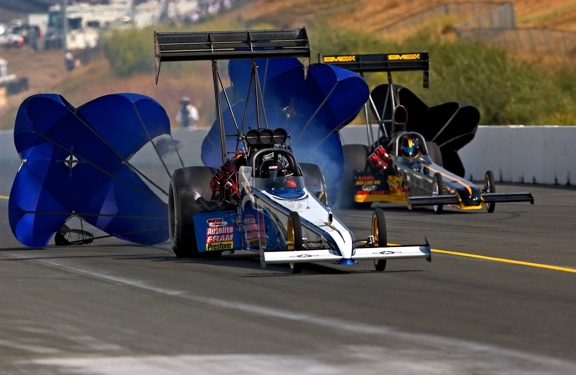When you are doing 300mph - the parachutes had better work...  ©  IAN DONALD