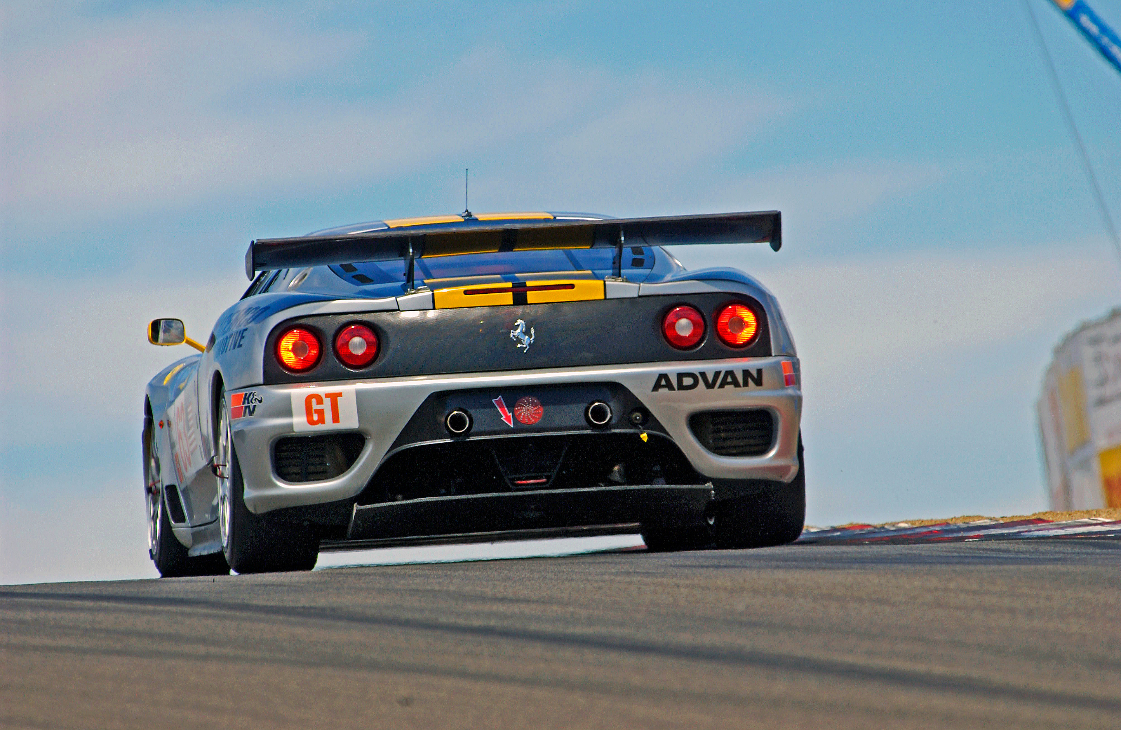 Ferrari at Laguna Seca - Yokohama Advan Event.  ©  IAN DONALD