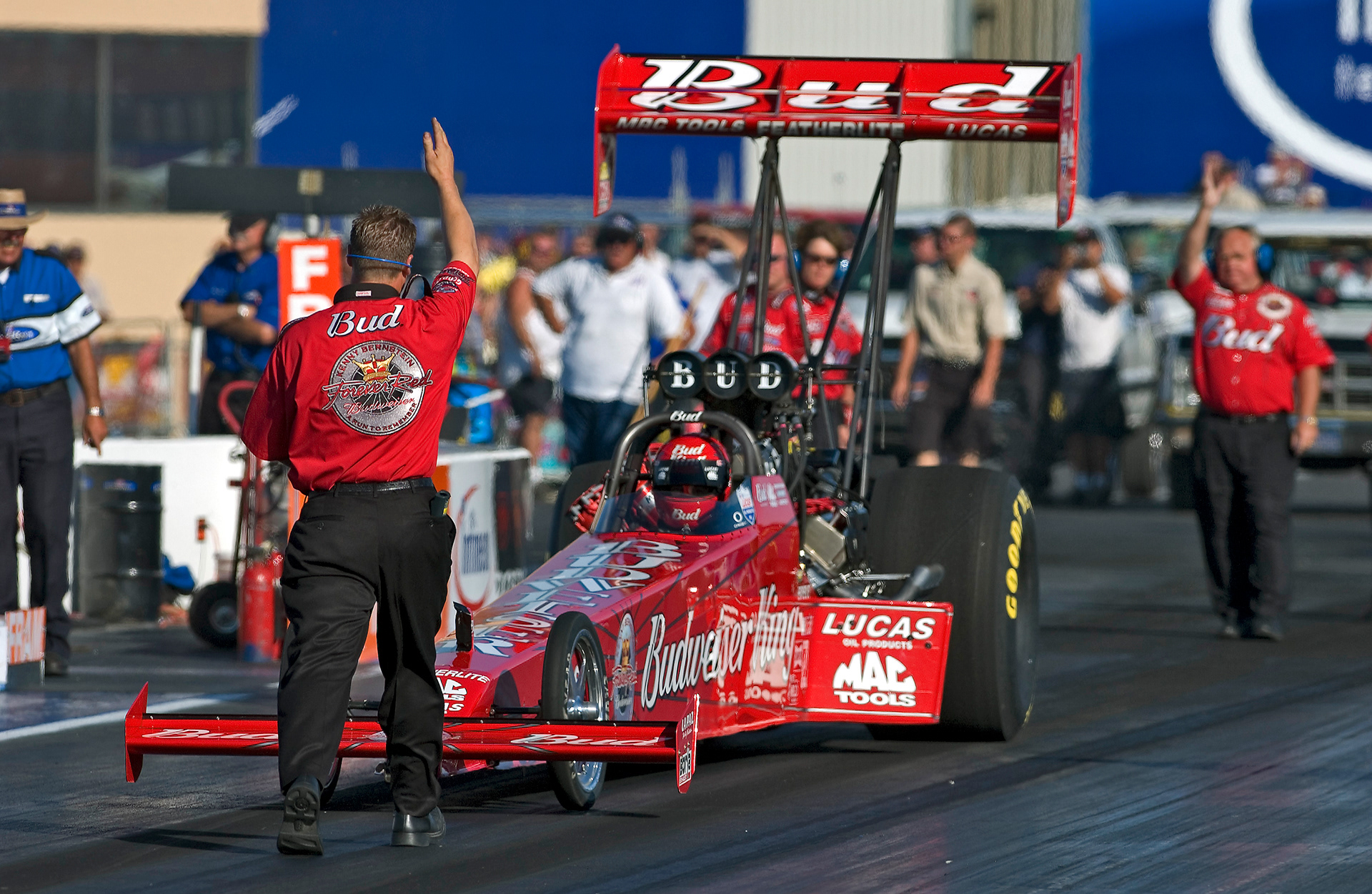 Kenny Bernstein - being lined up for his run... ©  IAN DONA
