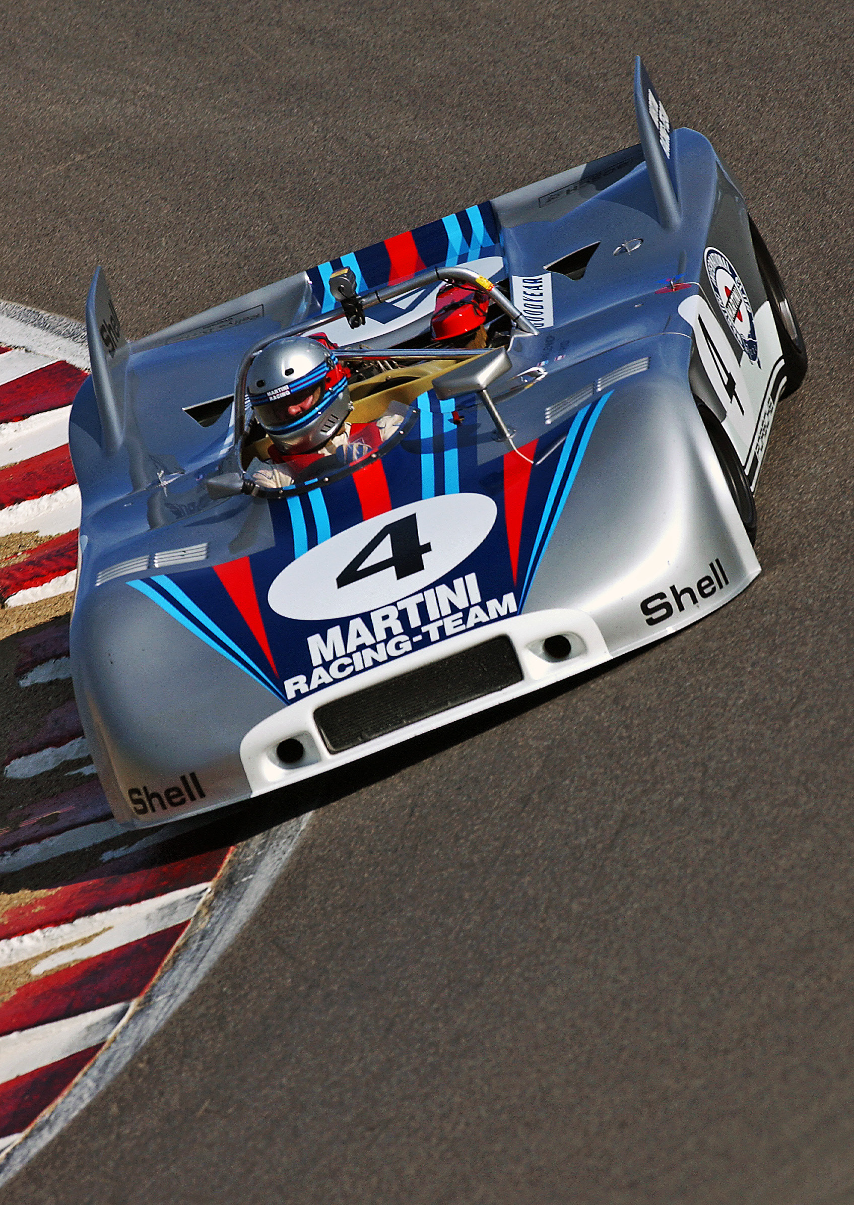Brian Redman in the 1971 Porsche 908 Spyder in the "Corkscrew" at Laguna Seca. © IAN DONALD