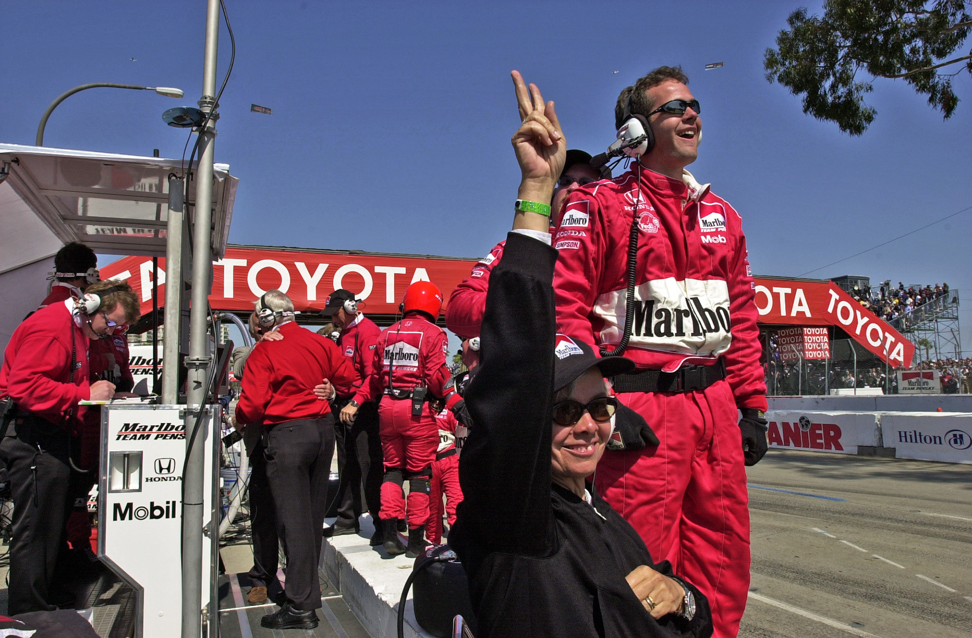 2001 Long Beach GP - celebrations in the Penske pit.  ©  IAN DONALD