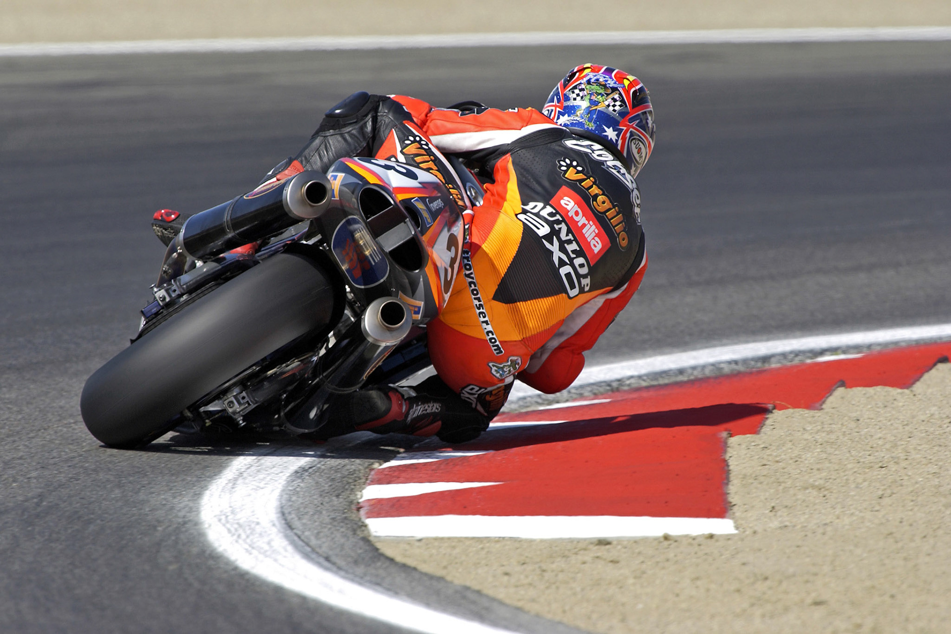 Australian Troy Corser on his Aprilia in Turn 3 at Laguna Seca.  ©  IAN DONALD