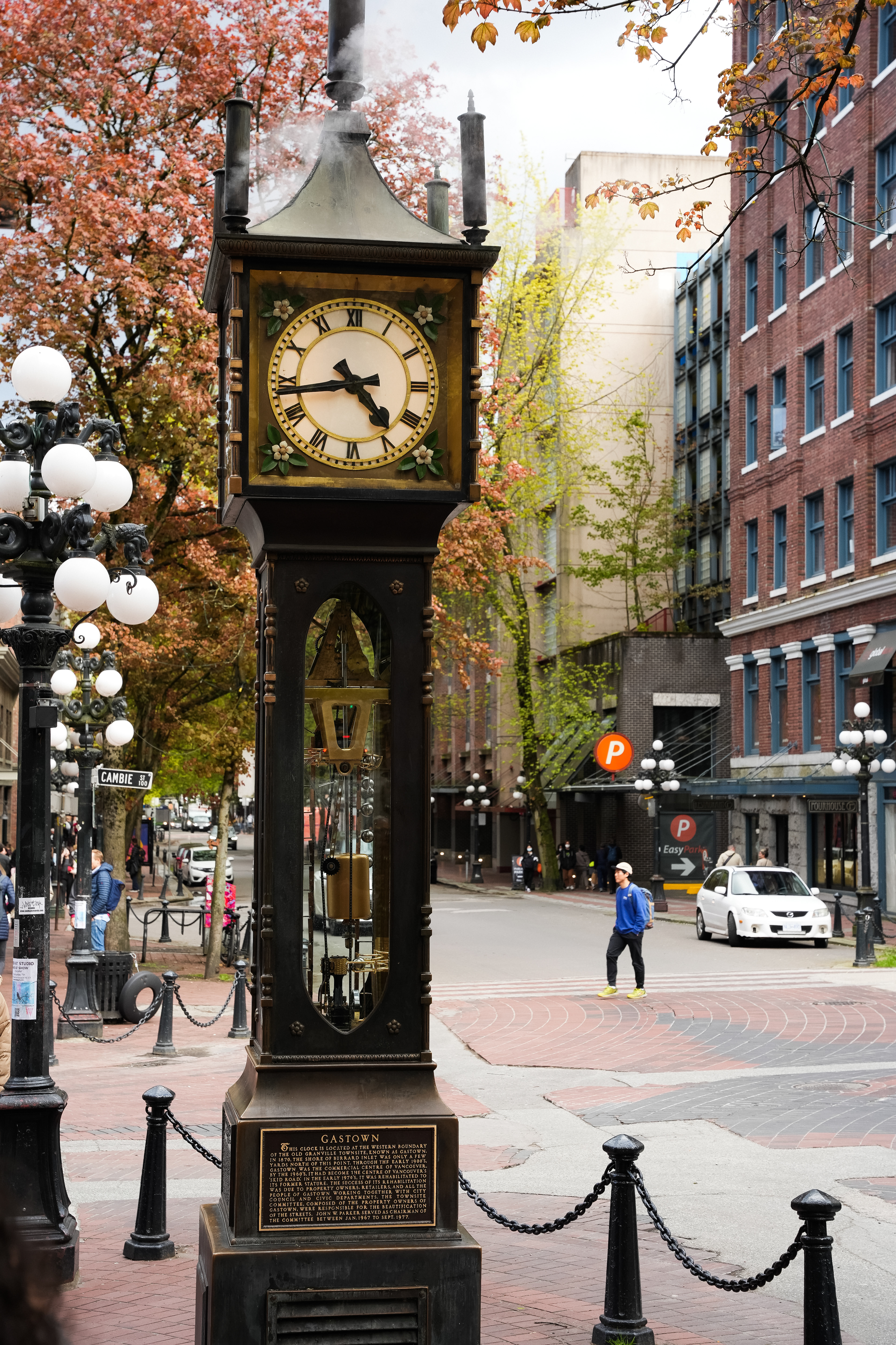 Full View Of Steam Clock in Gastown