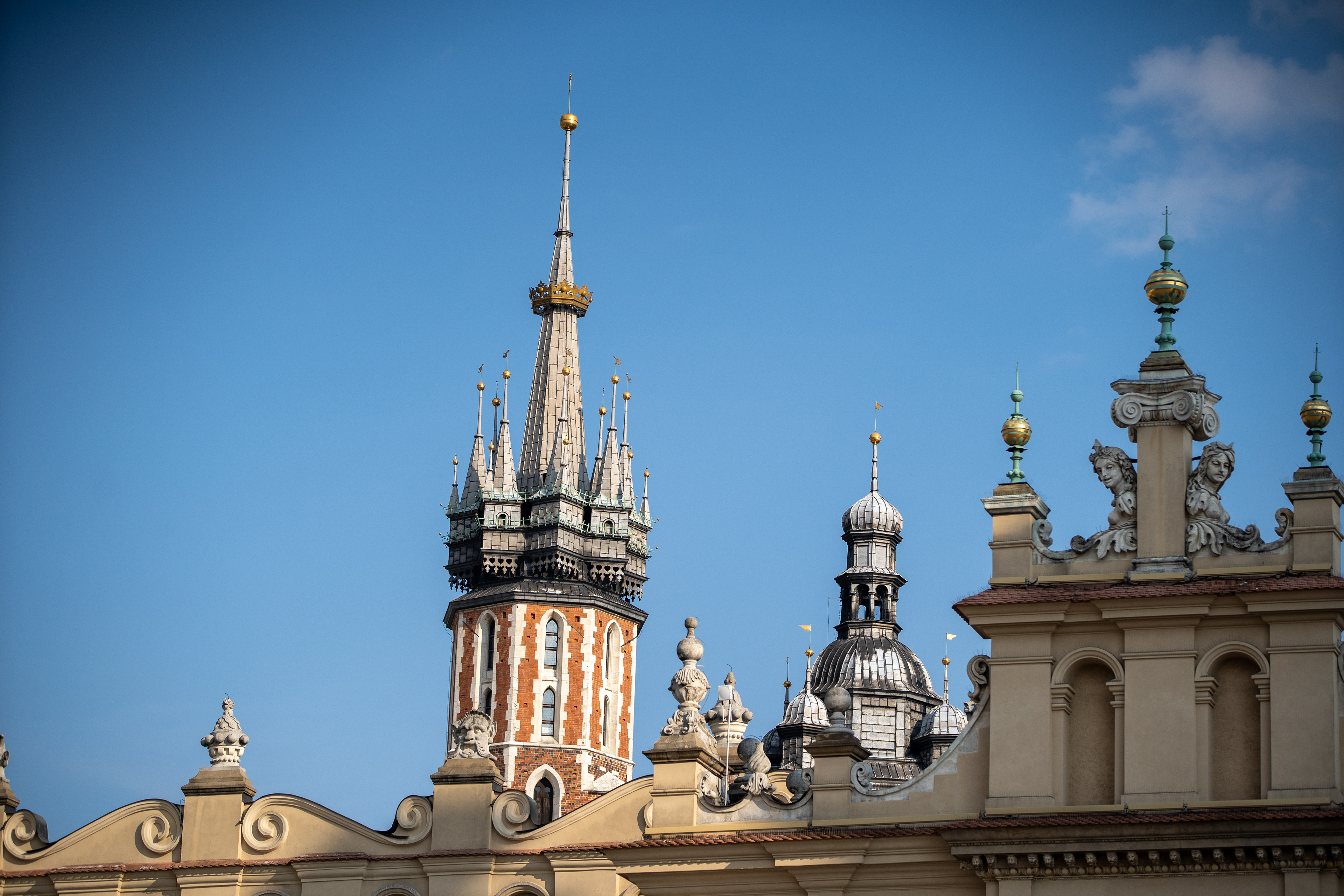 St. Mary's Basilica & Cloth Hall