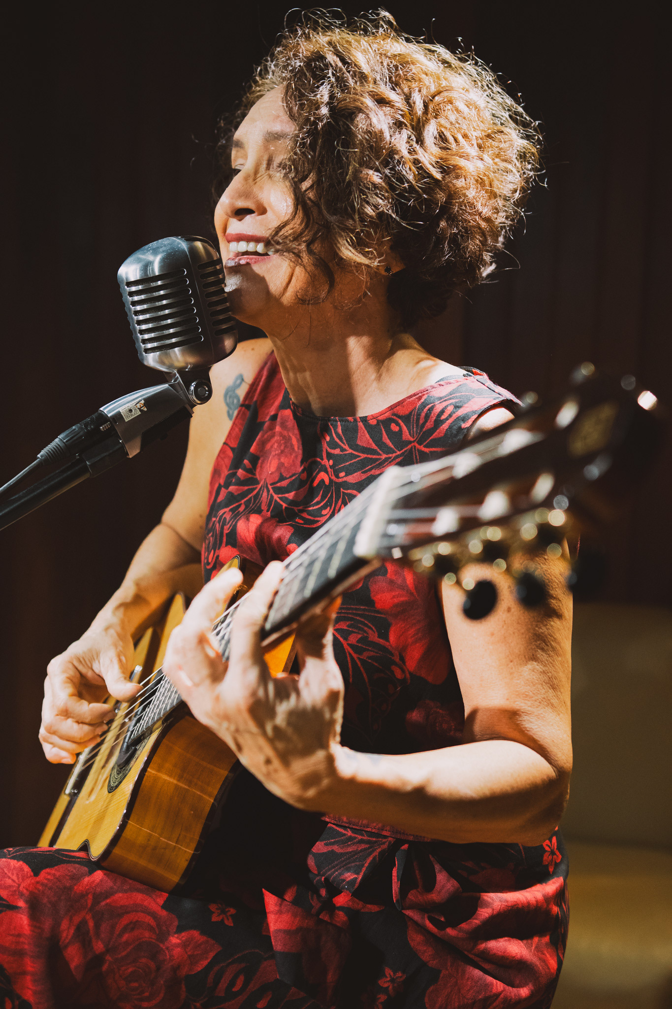 Still do clipe Rosa Aura - Ana Martel, 2024.