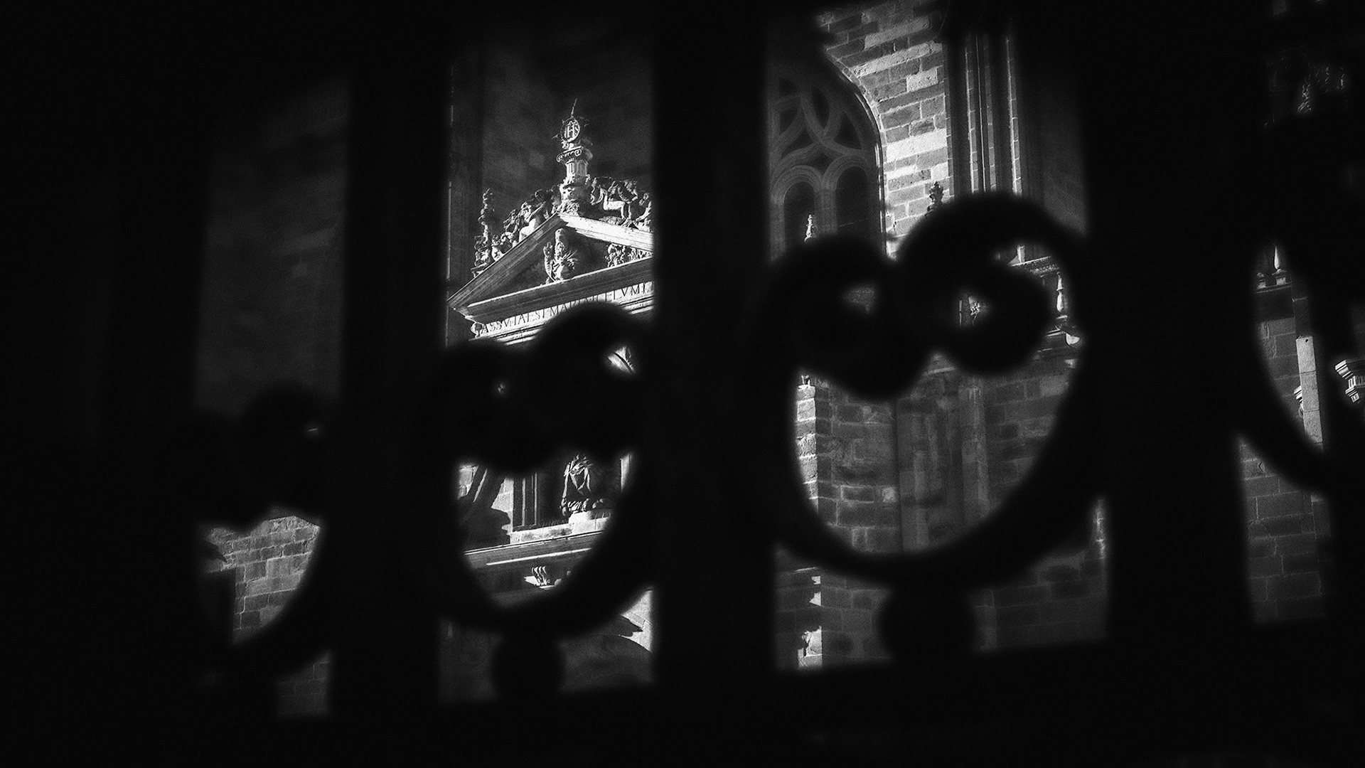Last rays of daylight hit the cathedral in Astorga