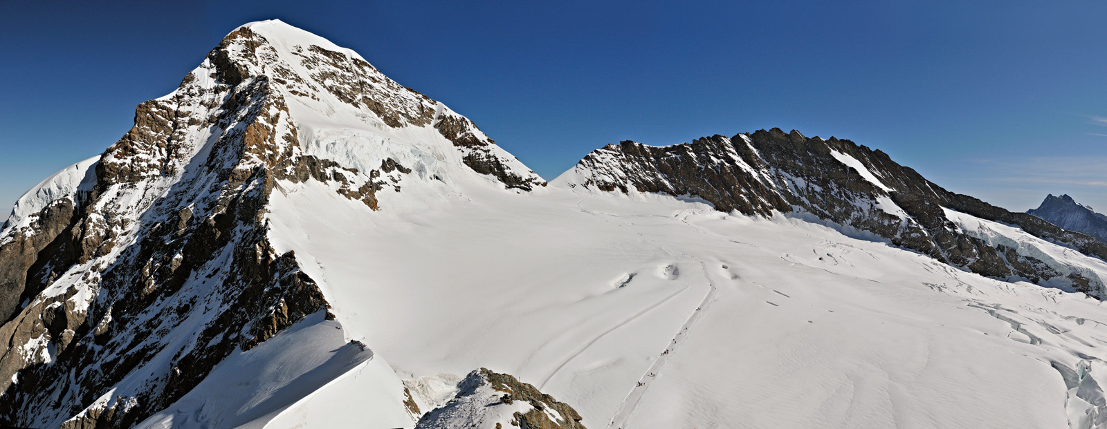 Mönch gesehen vom Jungfraujoch 