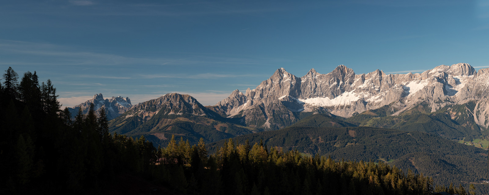 Dachsteinmassiv von der Reiteralm gesehen