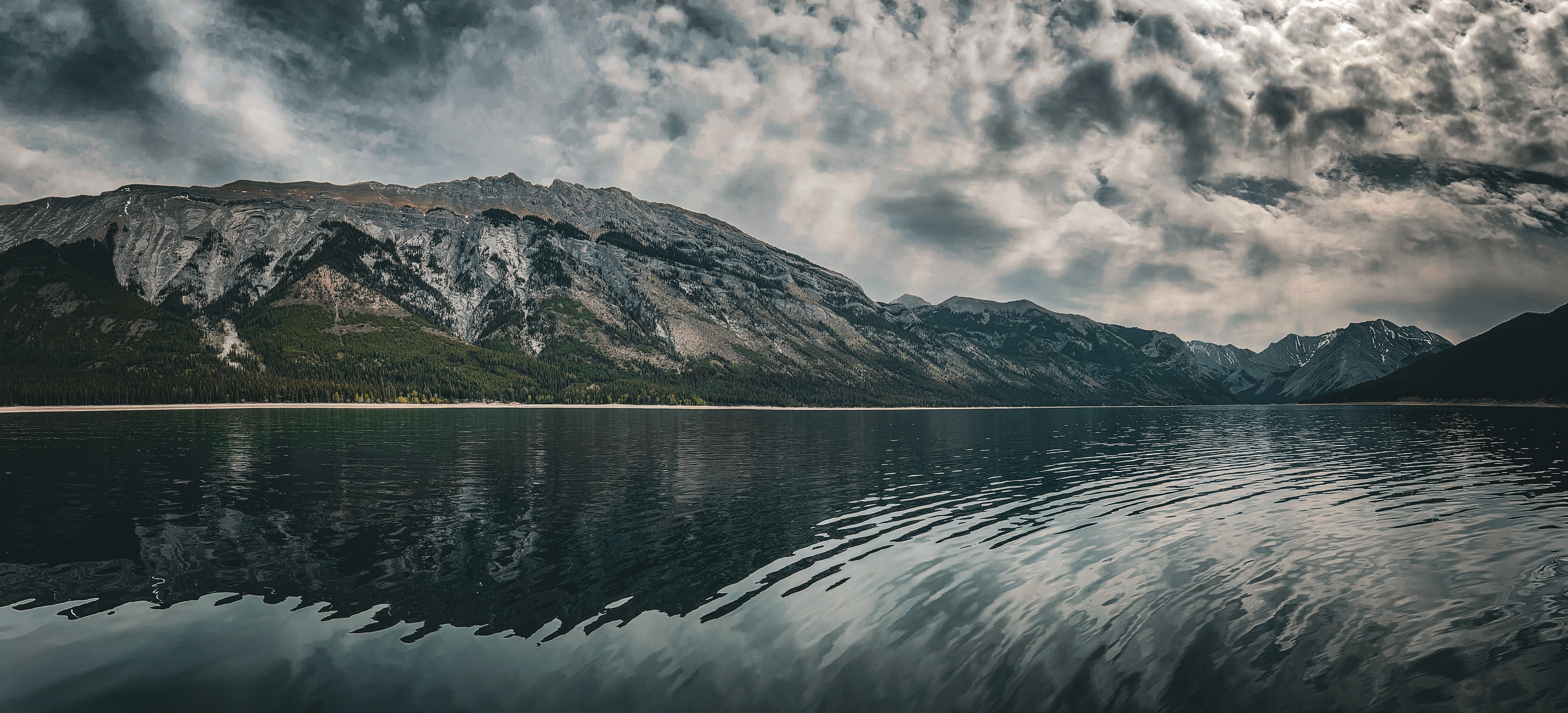 Lake Minnewanka (Banff National Park, Canada) | Nikon D3400