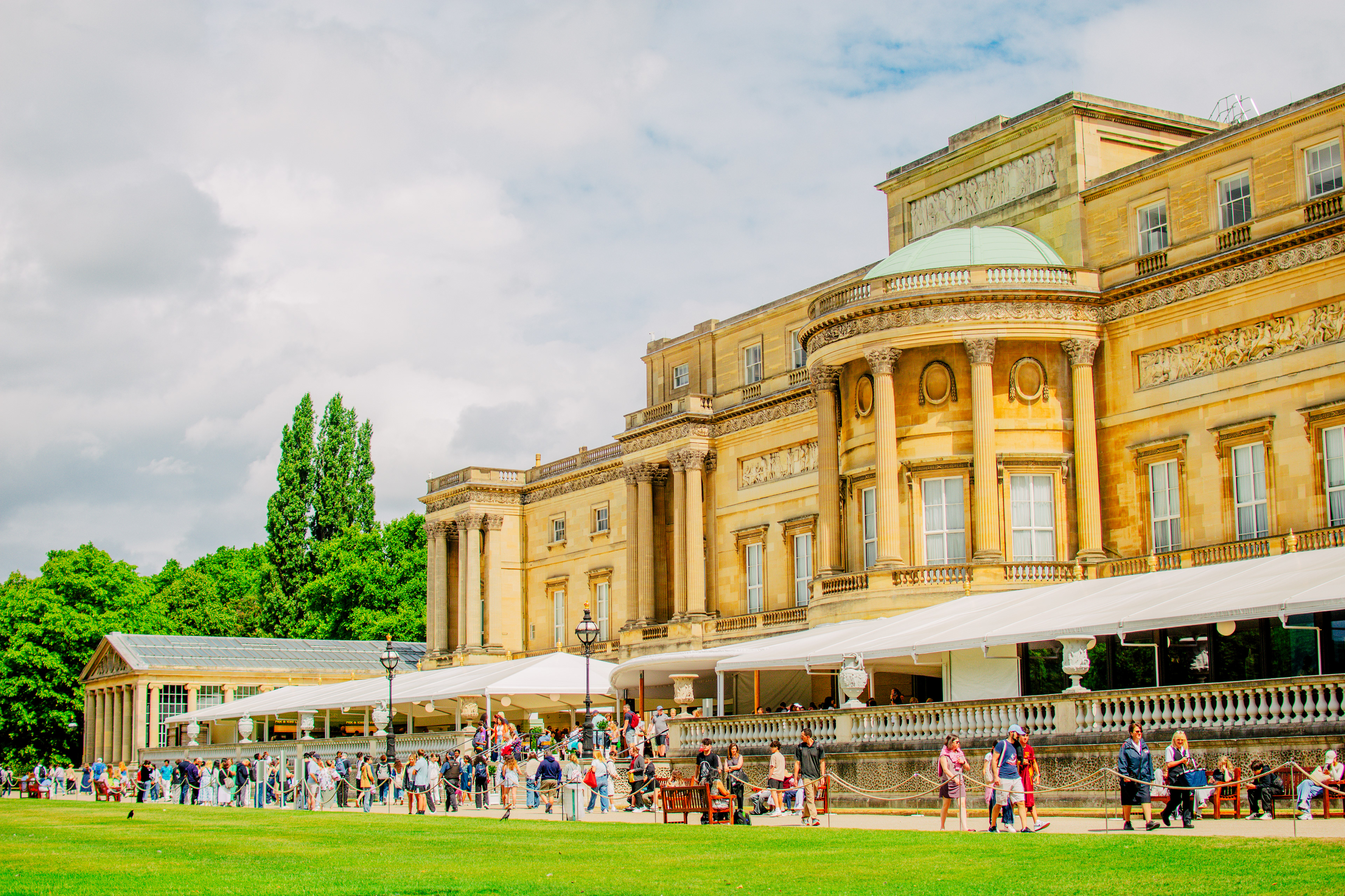 Buckingham Palace (July 2025) | Nikon D3400 | 35mm lens