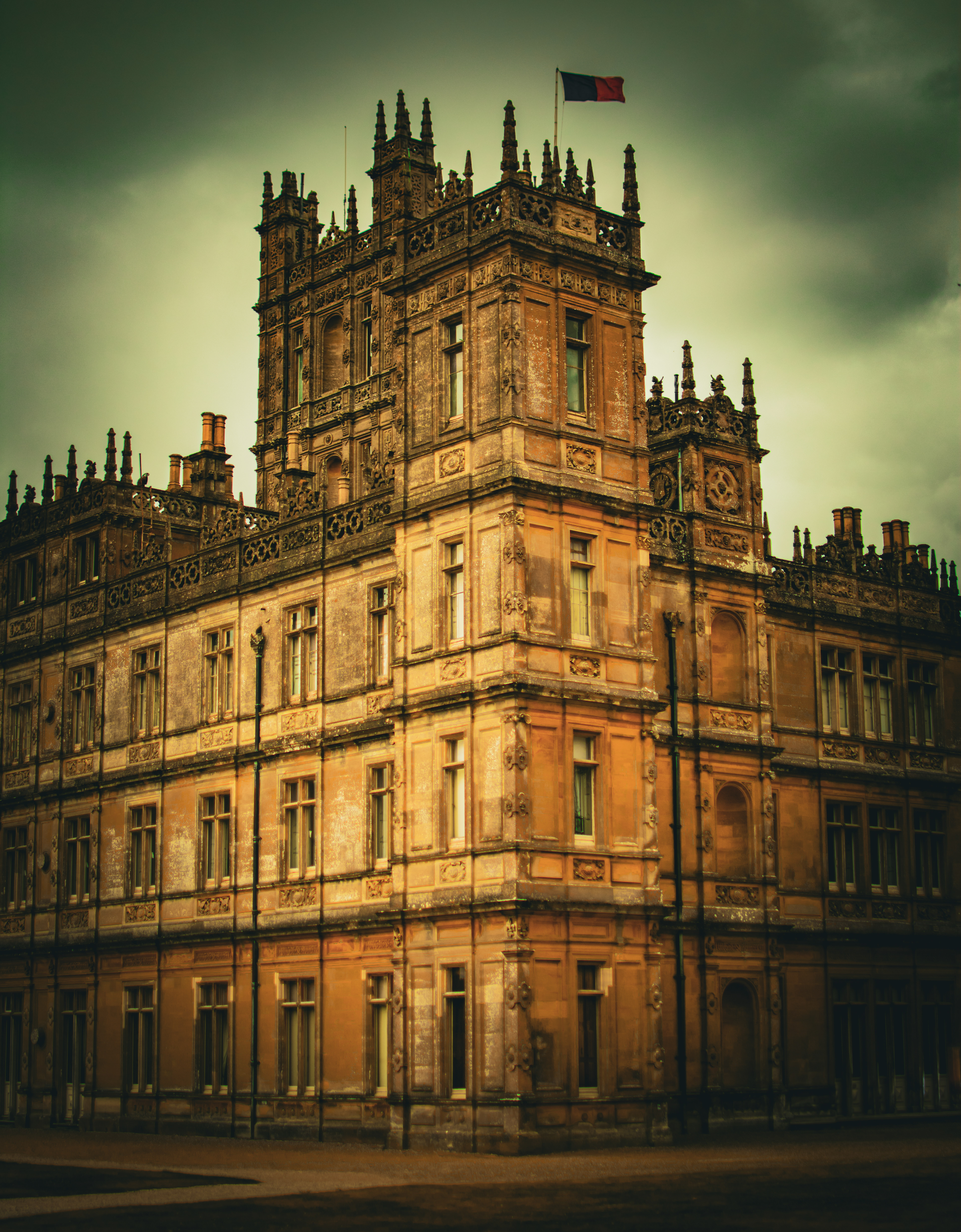Highclere Castle (July 2025) | Nikon D3400 | 35mm lens