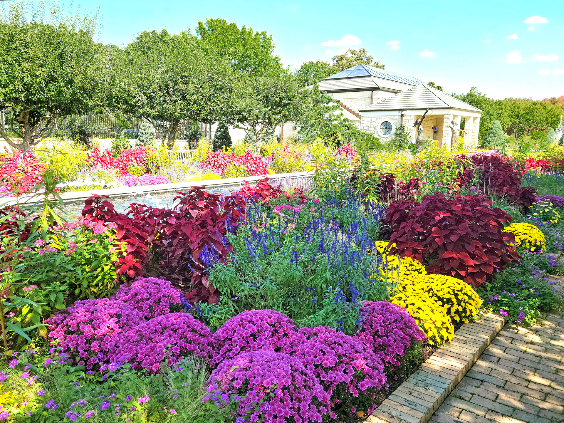 Kauffman Memorial Garden (Kansas City, MO)