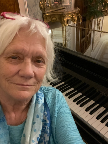 Rosette Gault at piano 2023