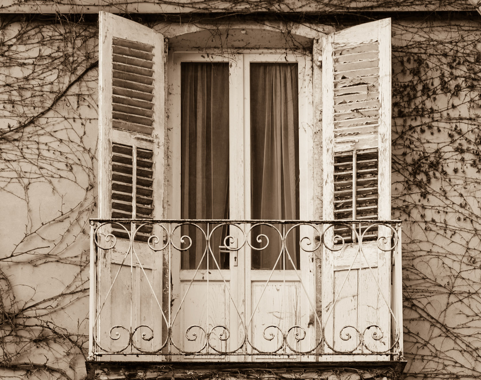 French Doors, Lods
