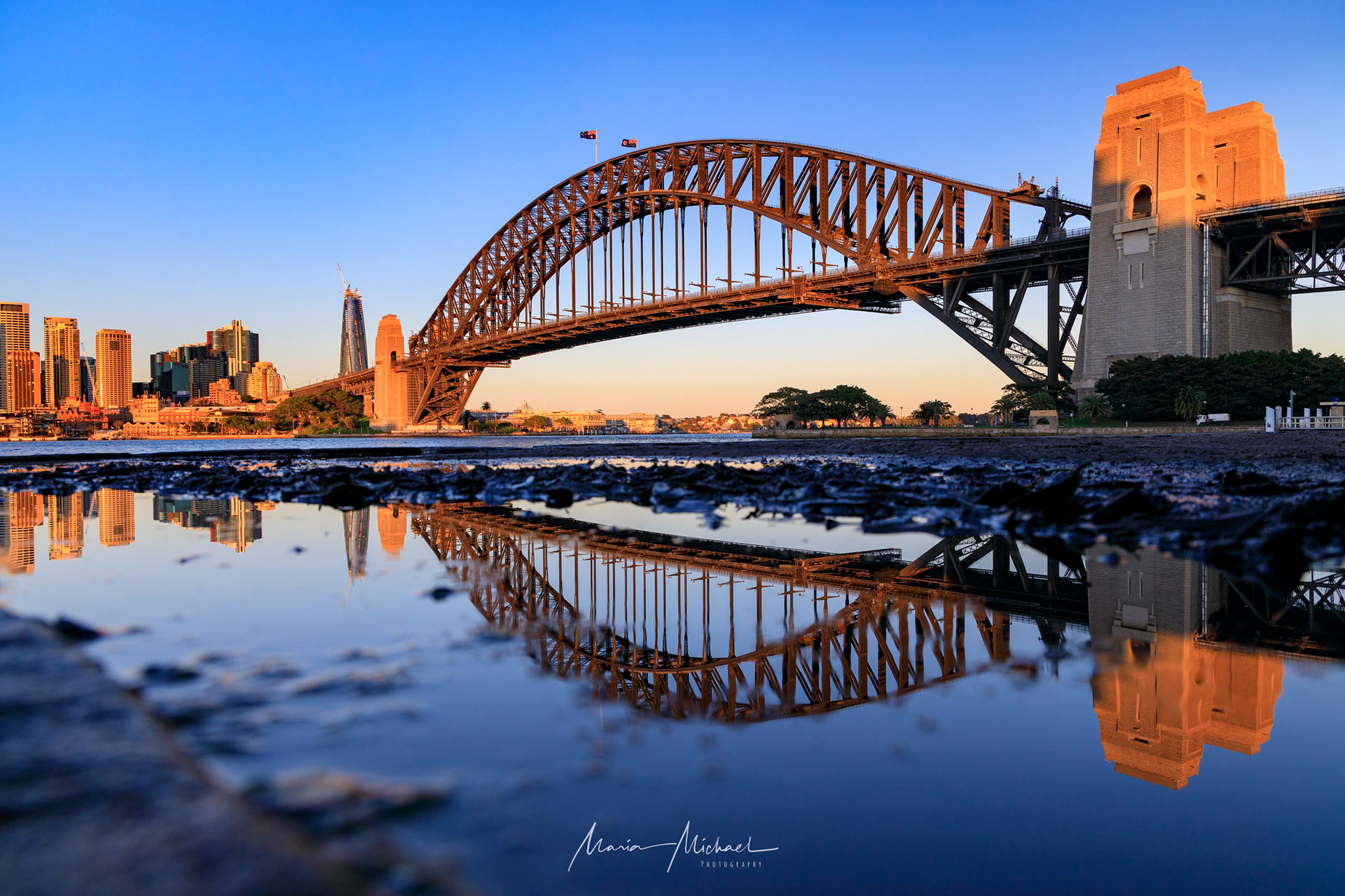 Reflection - 20GM3803_Sunrise_Kirribilli_20200805