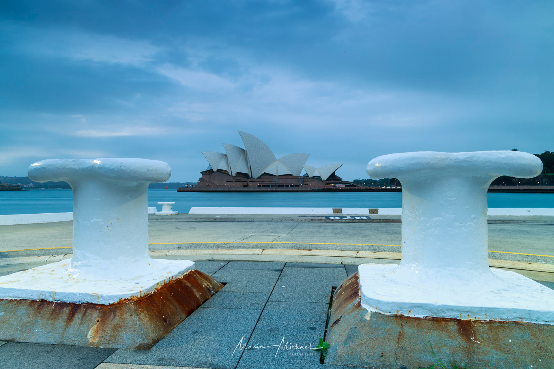 In Between - 20GM8649_Sunrise_SydneyHarbour_20200909