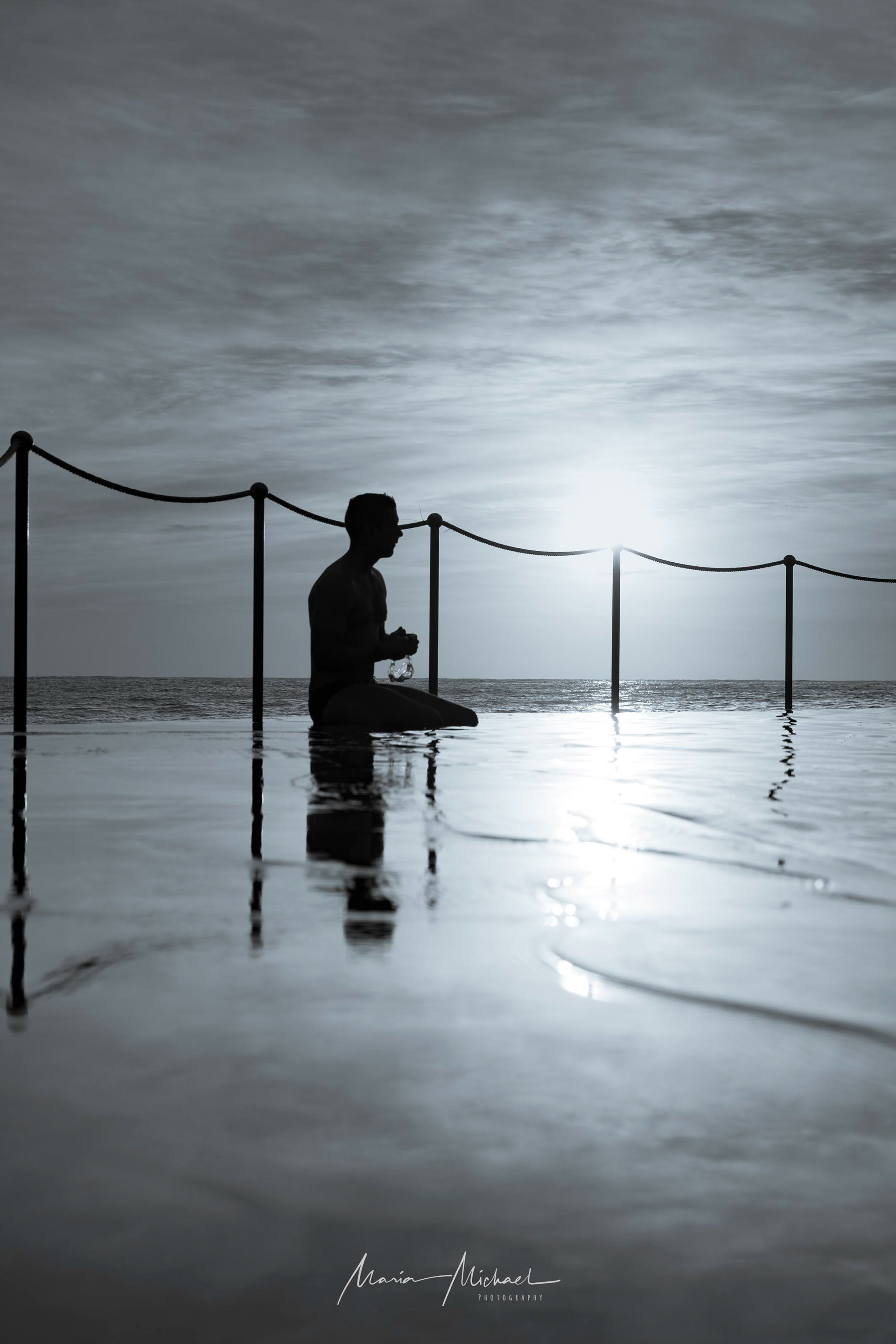 The Thinker - 20GM7340_Sunrise_BronteBeach_20200902-2