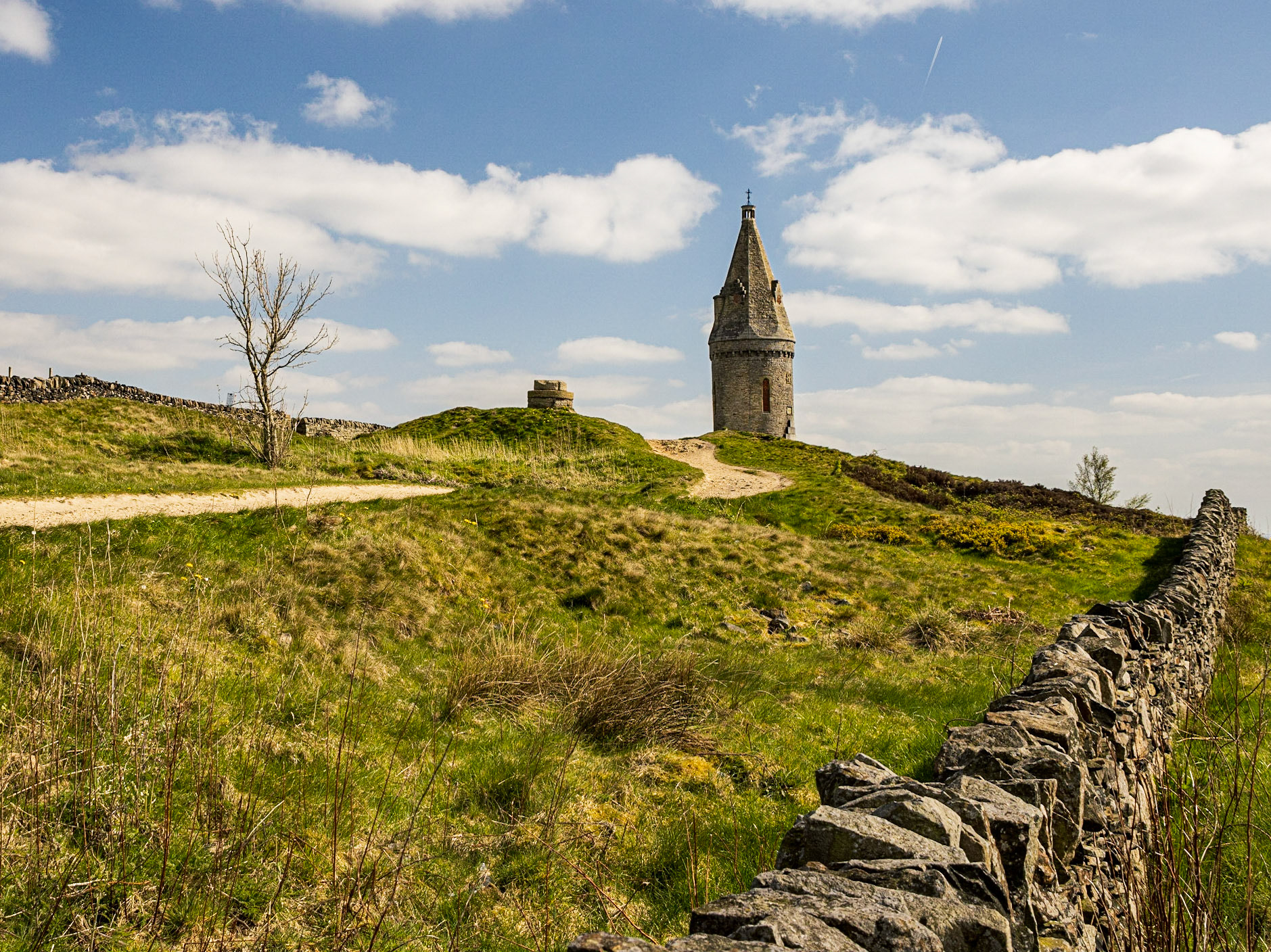 Hartshead Pike