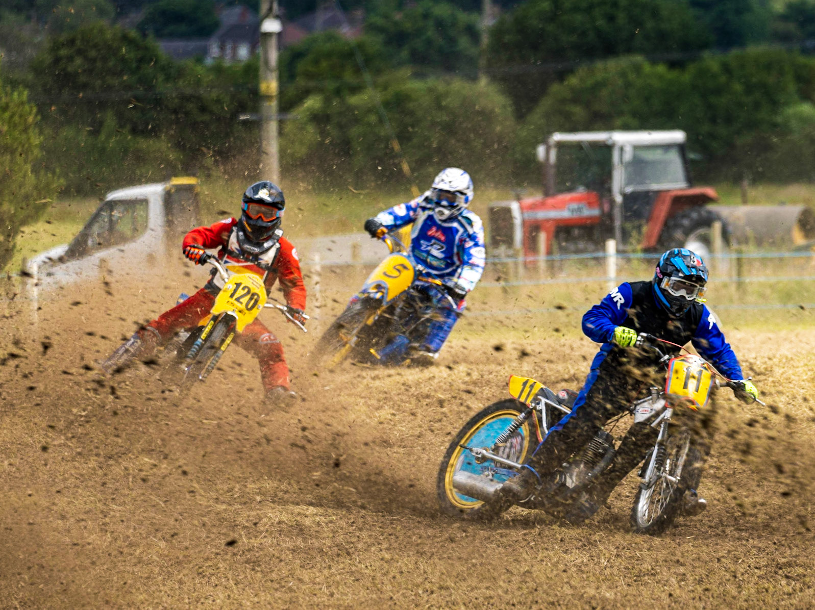 Roger Newton ahead of Dave Hammond