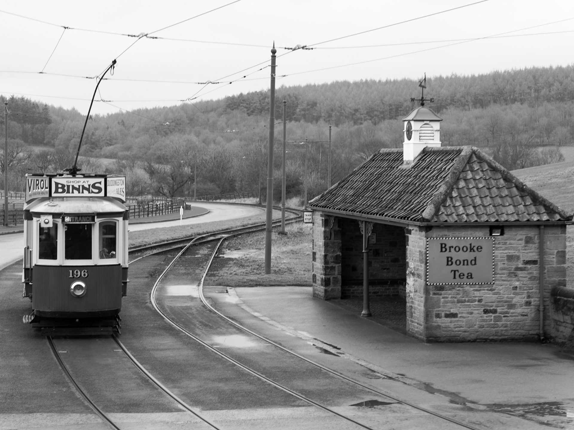 Built at the Boavista Works of the Oporto Tramways Company in Portugal, the tram was brought to Beamish in 1989.