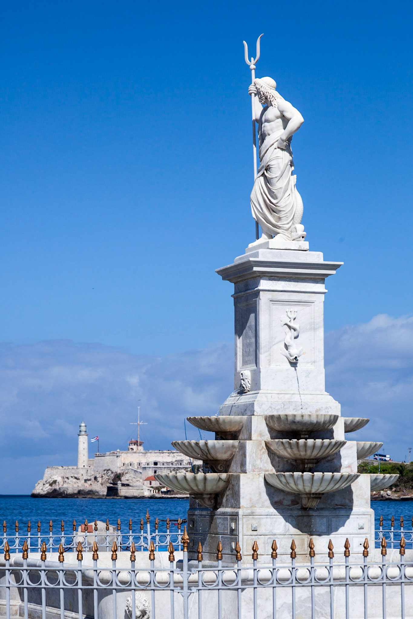 Neptune looking towards Castillo de los Tres Reyes del Morro