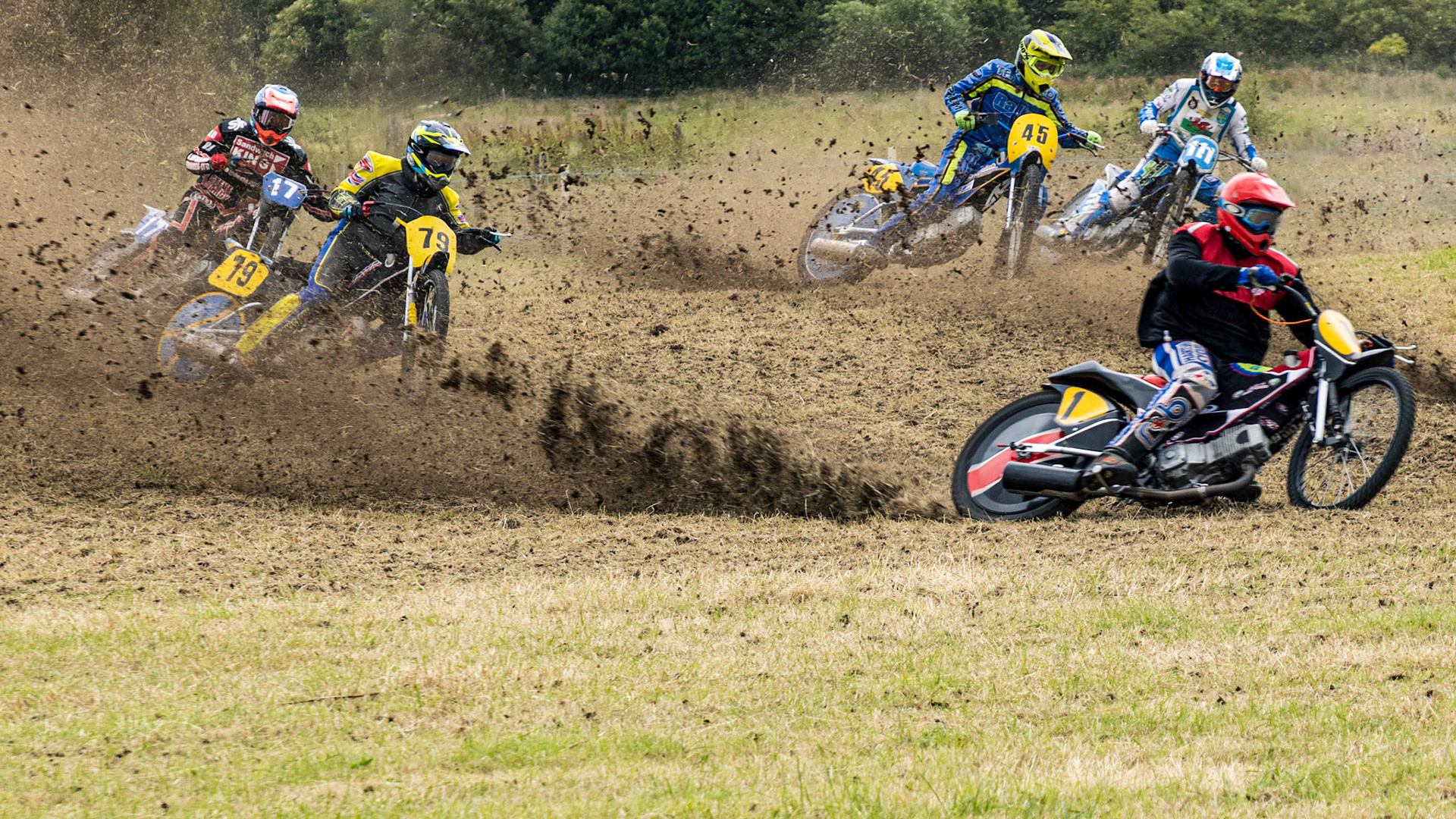 Robert Dugdale Leading with Ricky Scarboro and Andy Whittaker Close behind