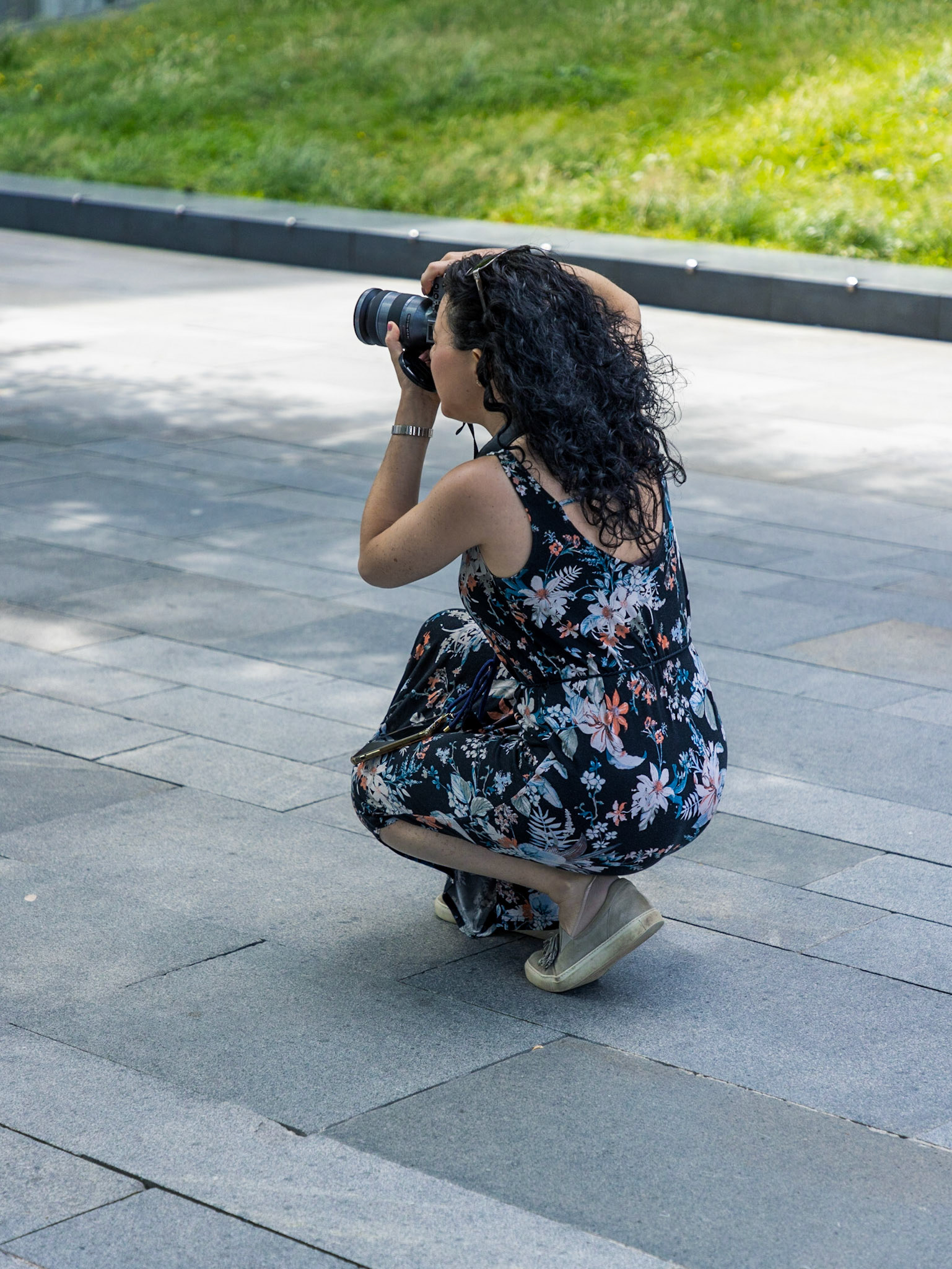 This Lady Was Conducting A Fashion Shoot, Not Aware She Was Being Photographed Until Afterwards