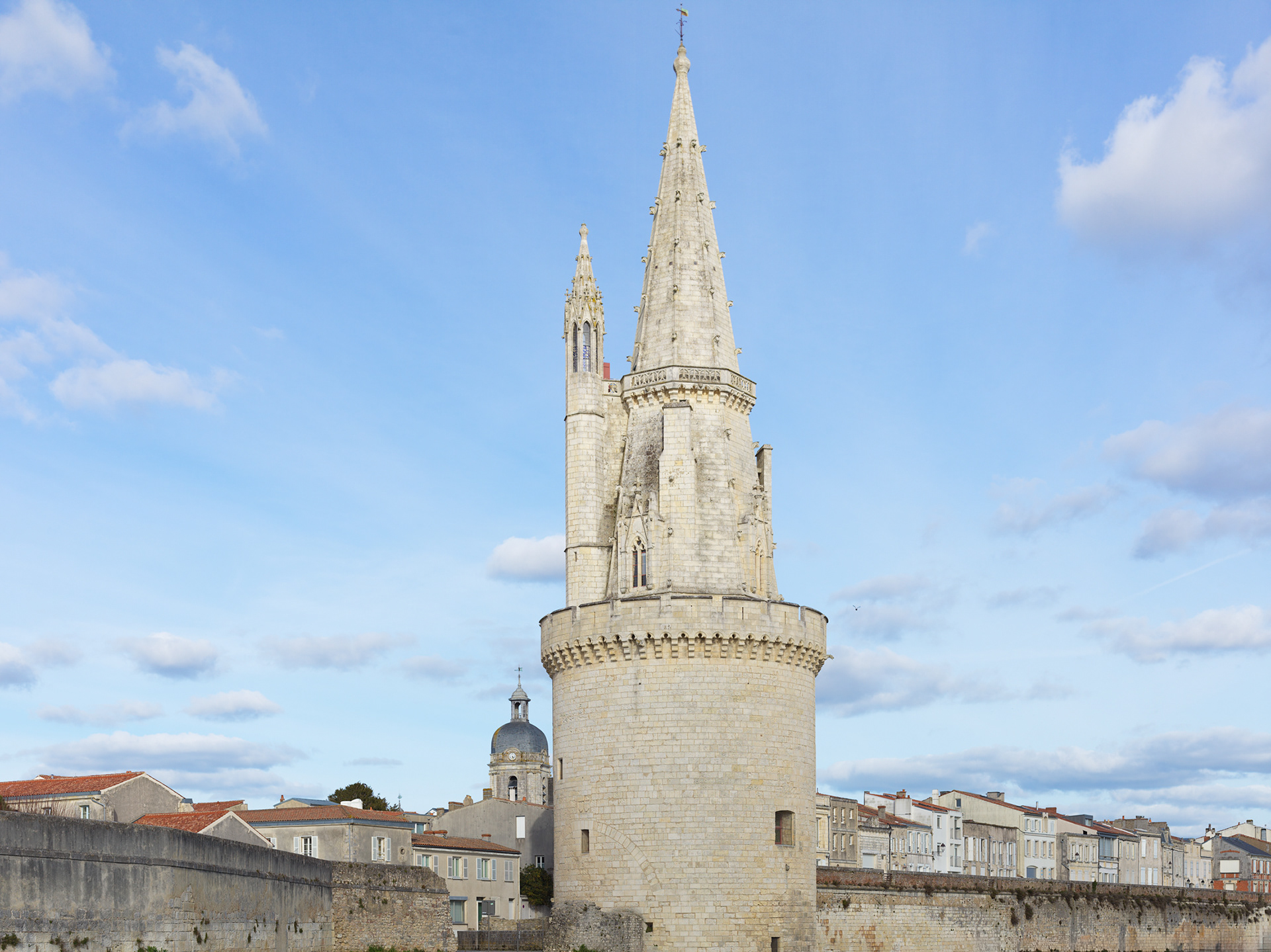 Tour de la lanterne, III