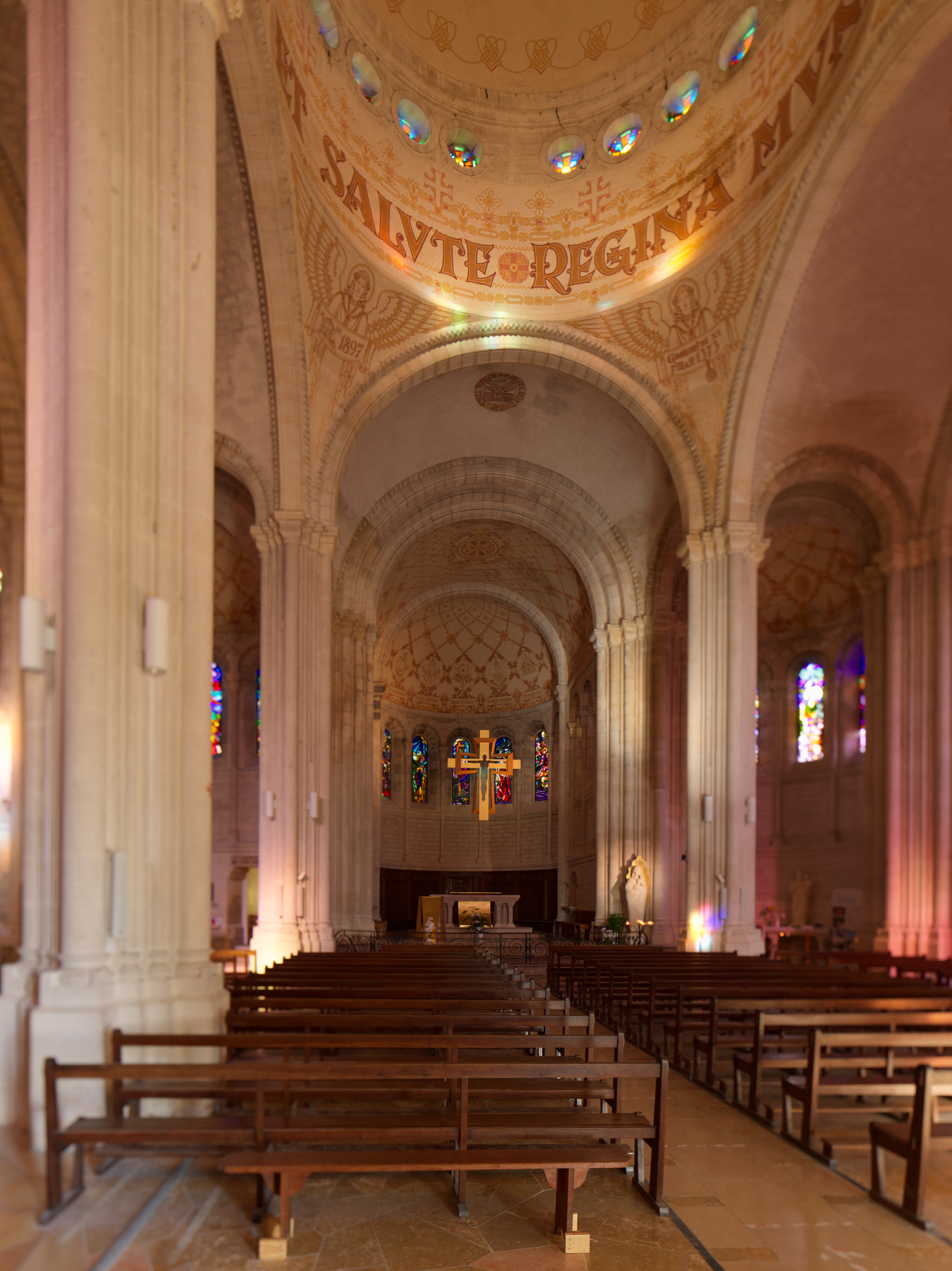 Sanctuaire Notre-Dame de Peyragude, intérieur, I