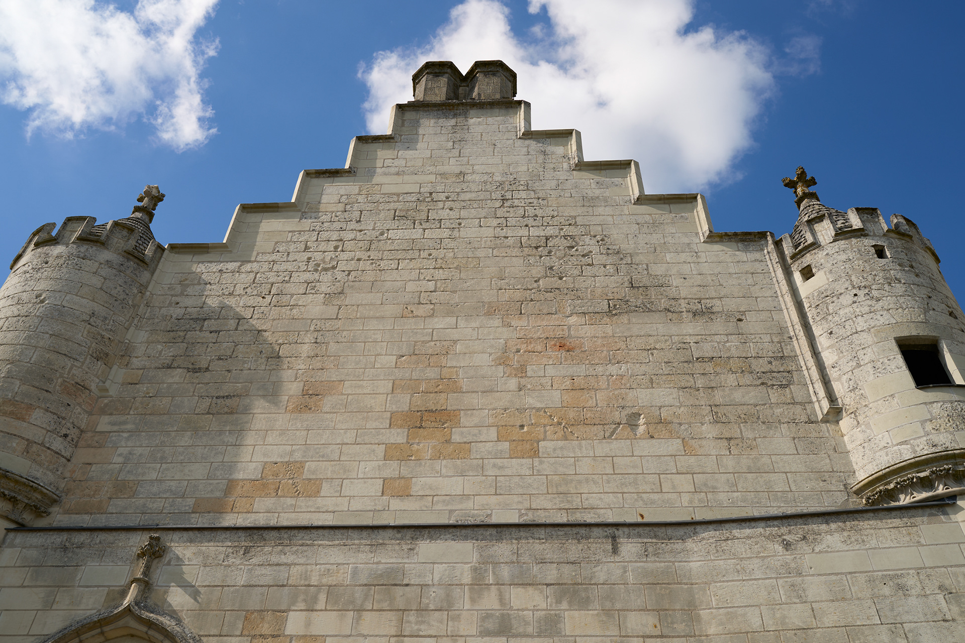 Logis royal, arrière