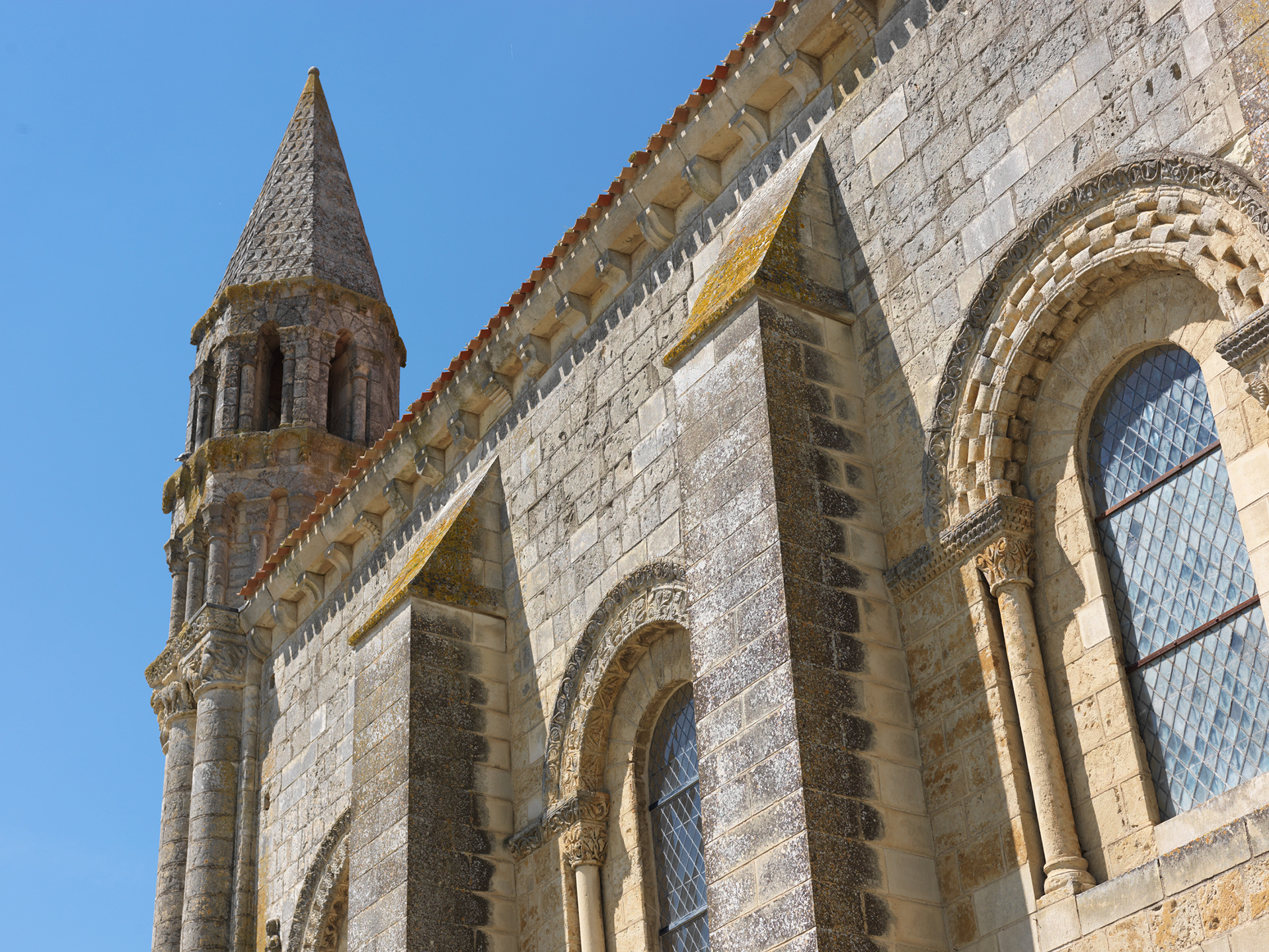 Eglise de Saint-Jouin de Marne, extérieur, III