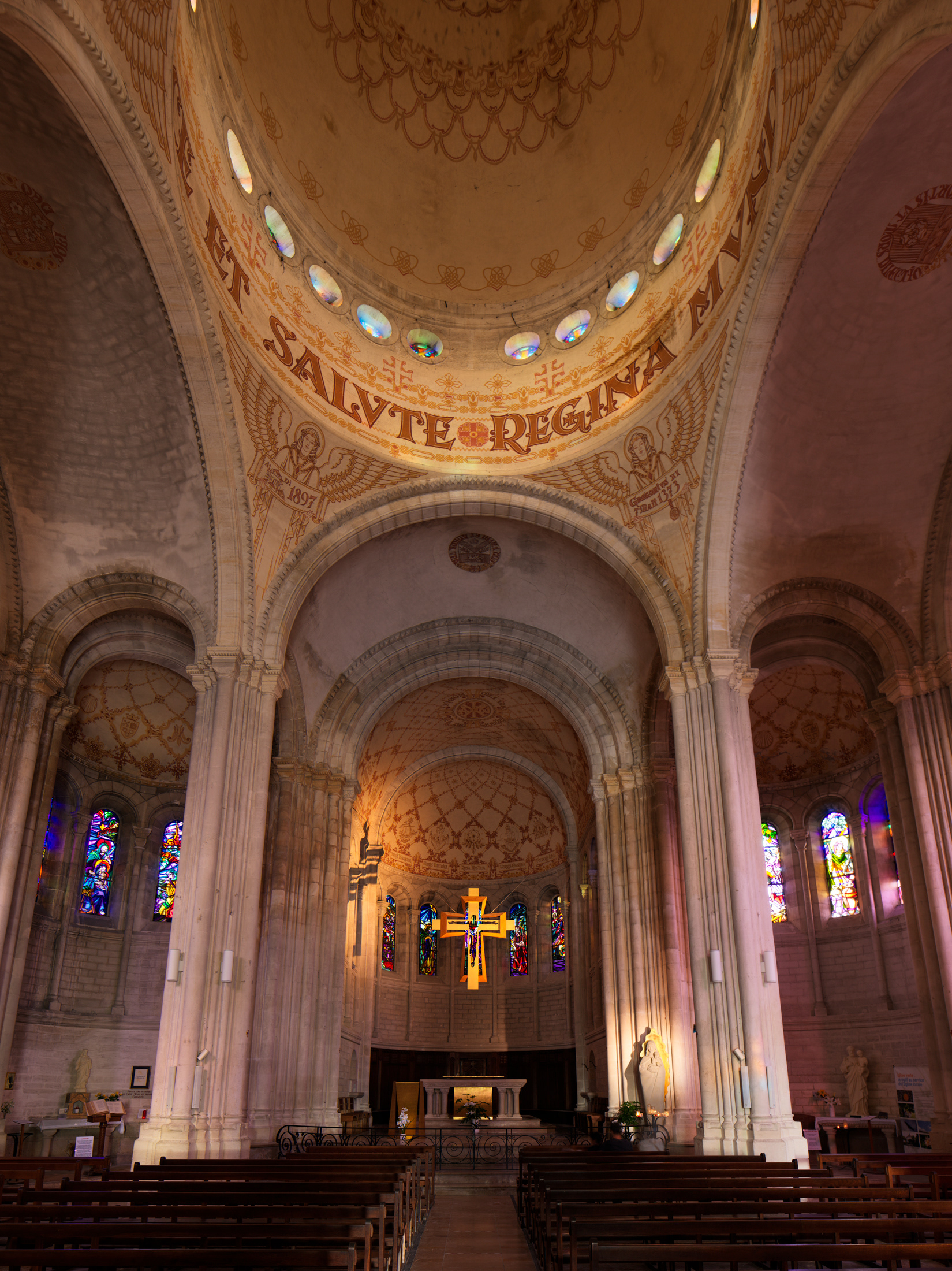 Sanctuaire Notre-Dame de Peyragude, intérieur, III