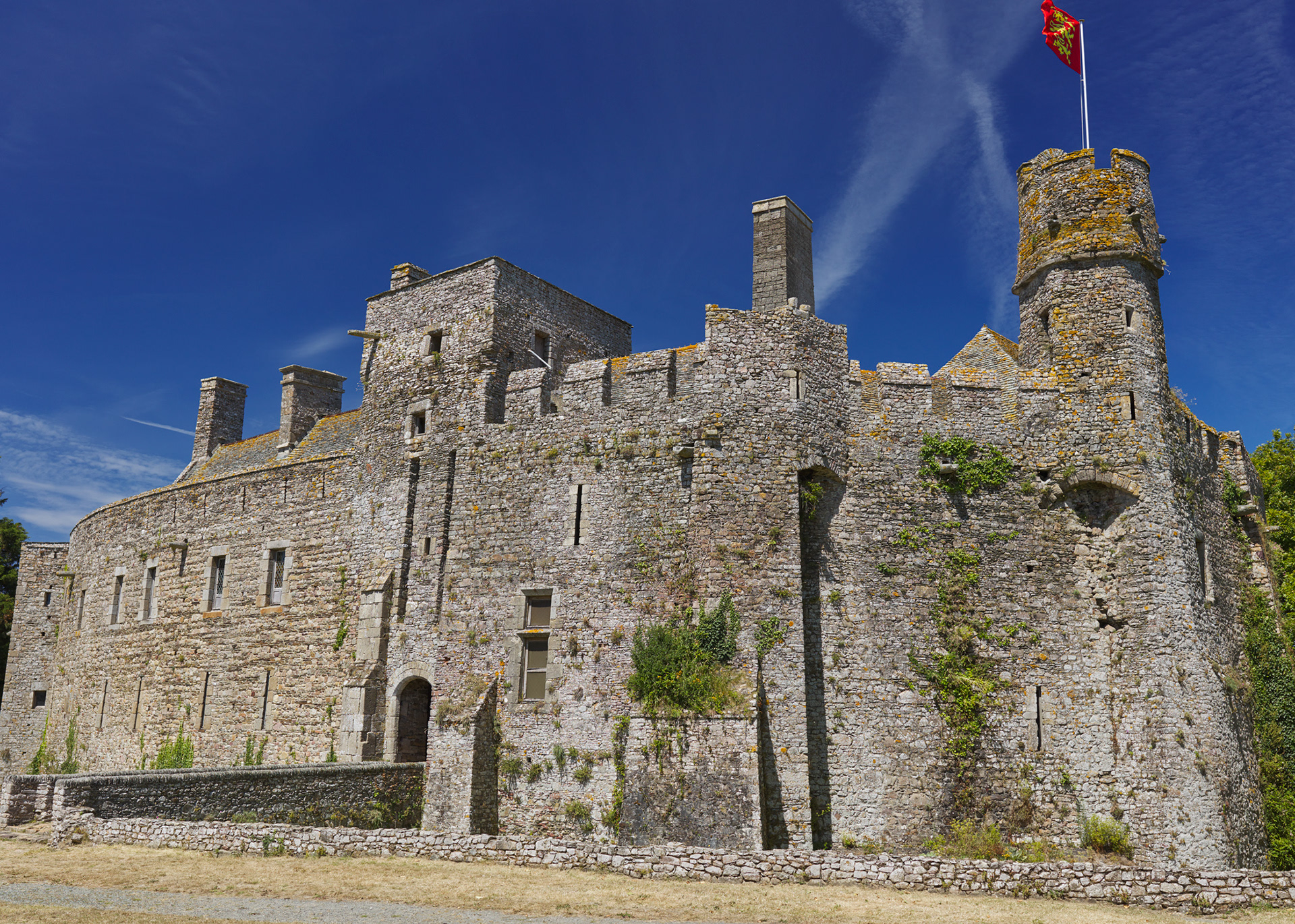 Château de Pirou, III