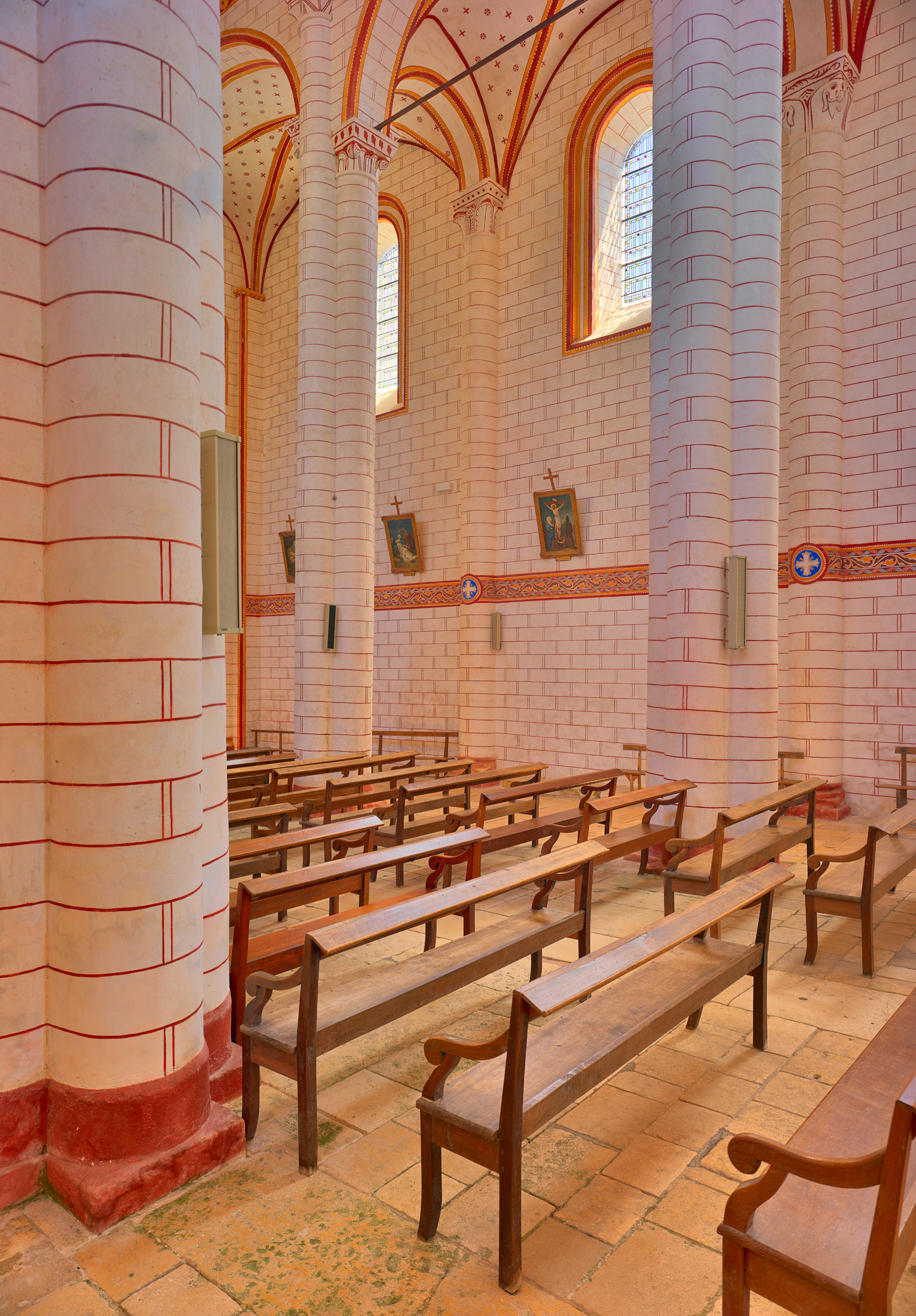 Collégiale Saint-Pierre, intérieur, II