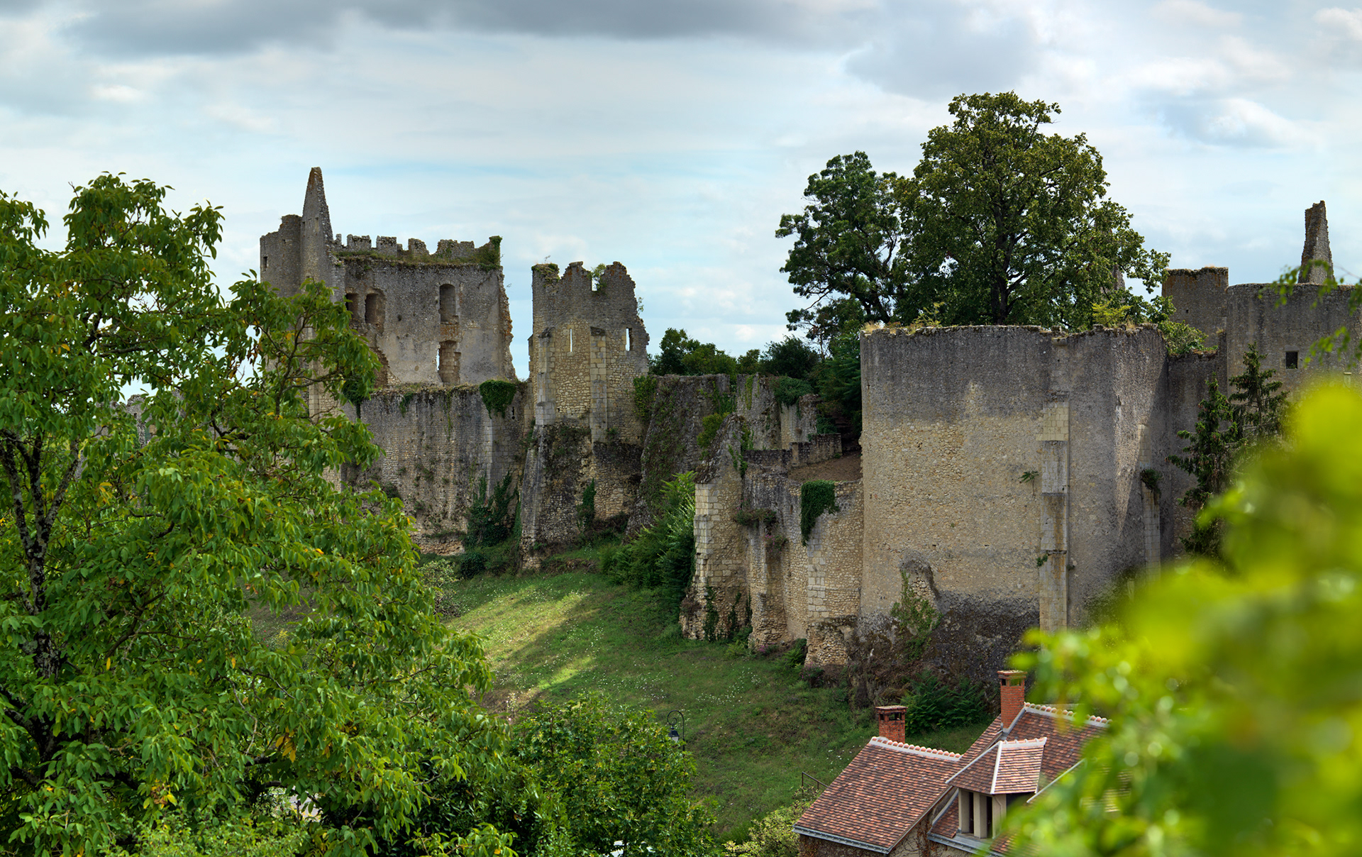 Château d'Angles-sur-l'Anglin II