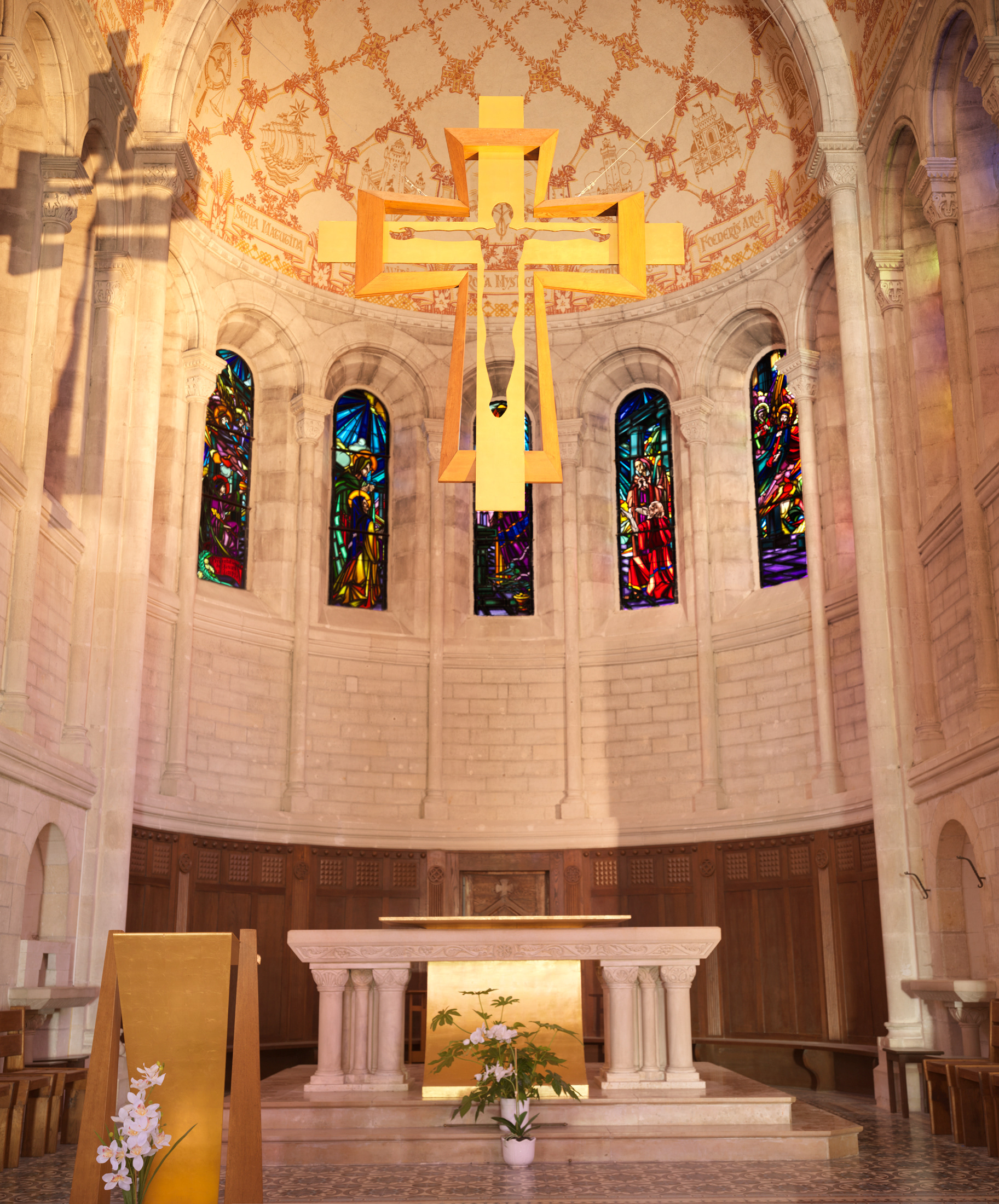 Sanctuaire Notre-Dame de Peyragude, intérieur, V