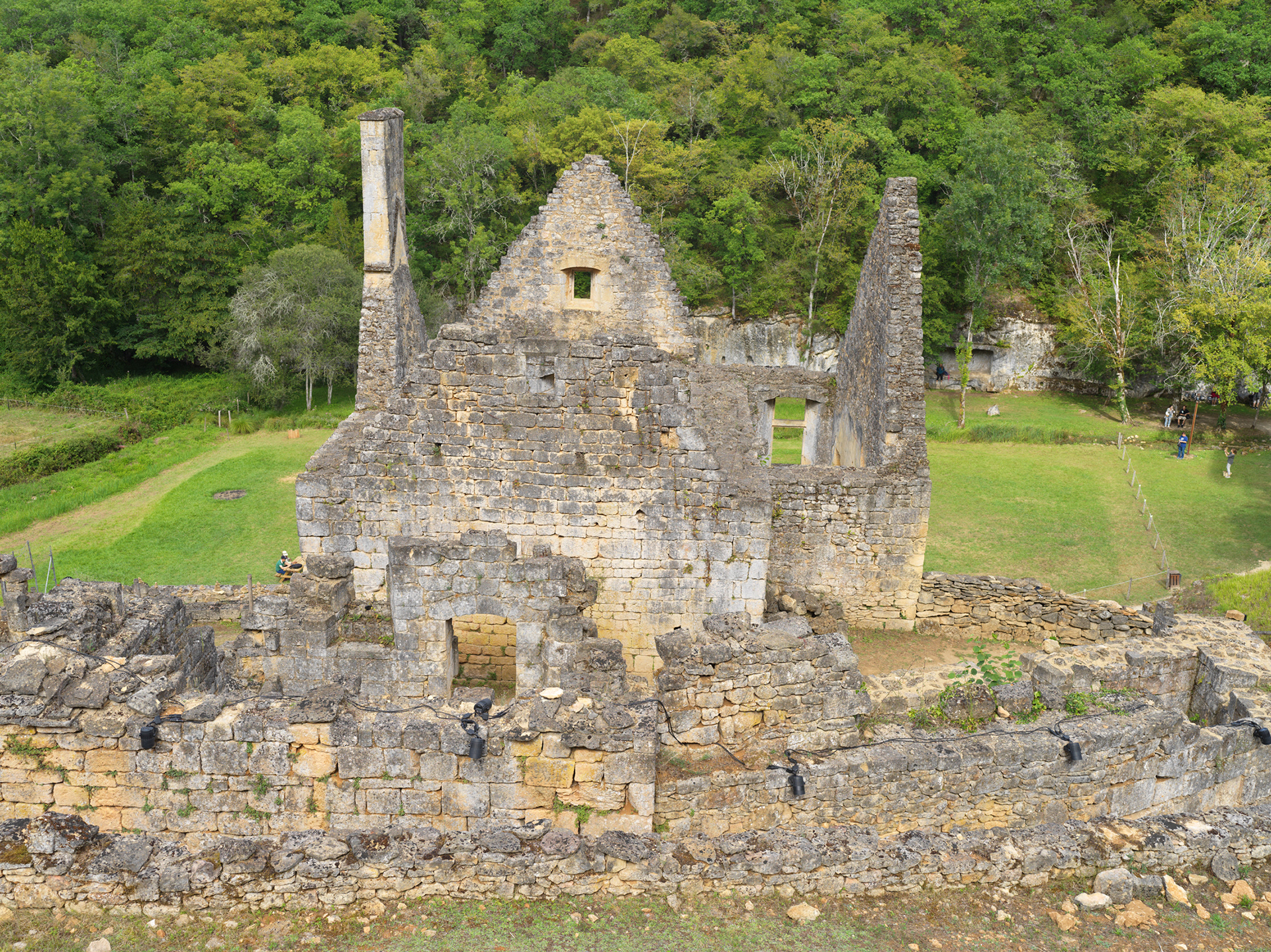 Château de Commarque, XII