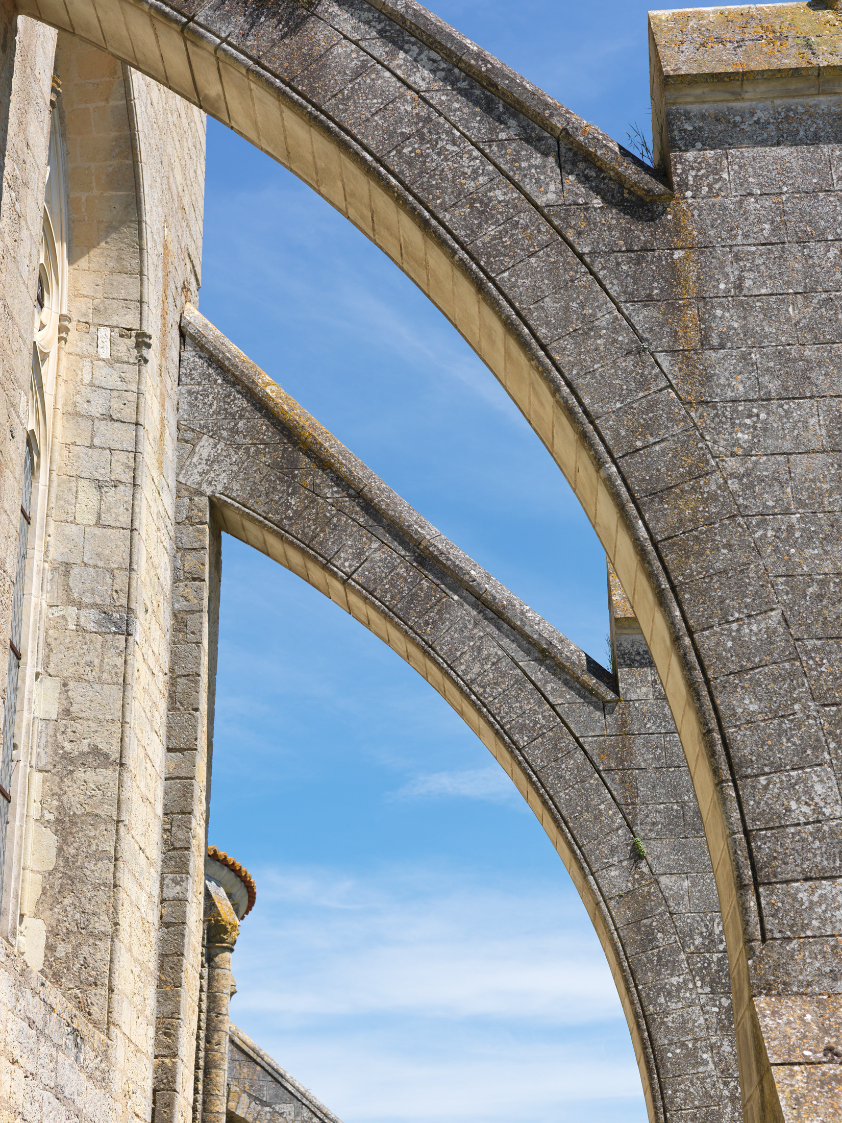 Eglise de Saint-Jouin de Marne, extérieur, contreforts, I
