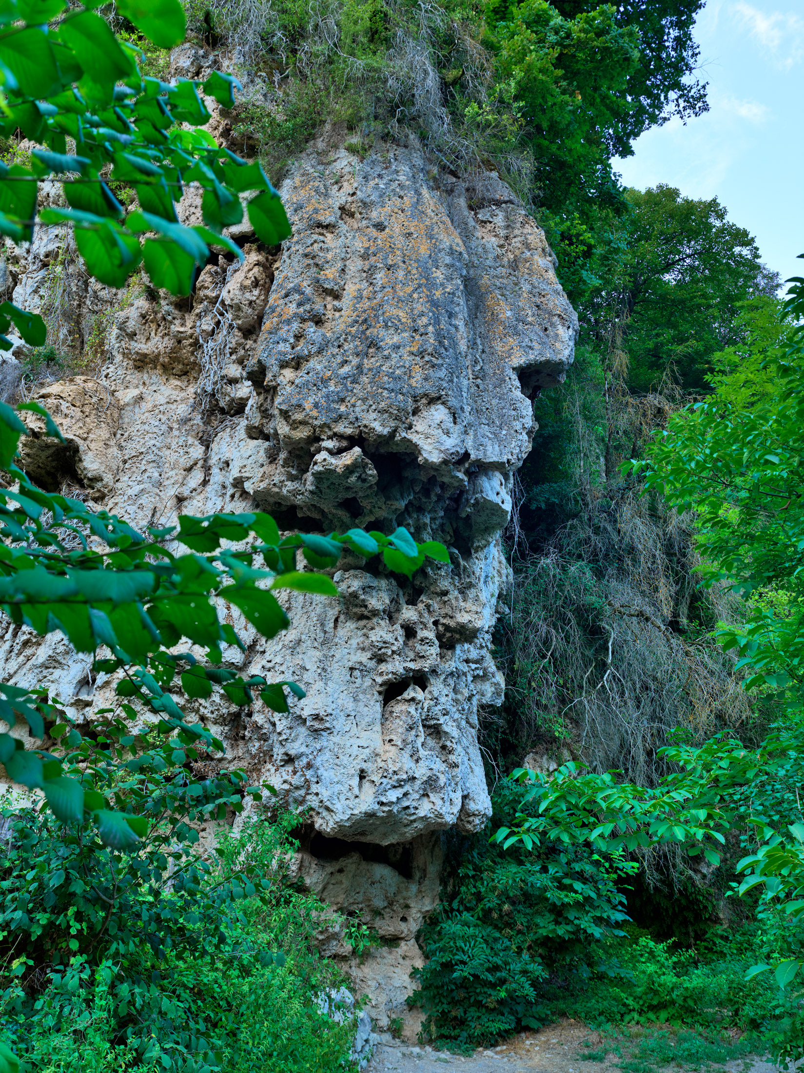 Pierre qui pleure, I