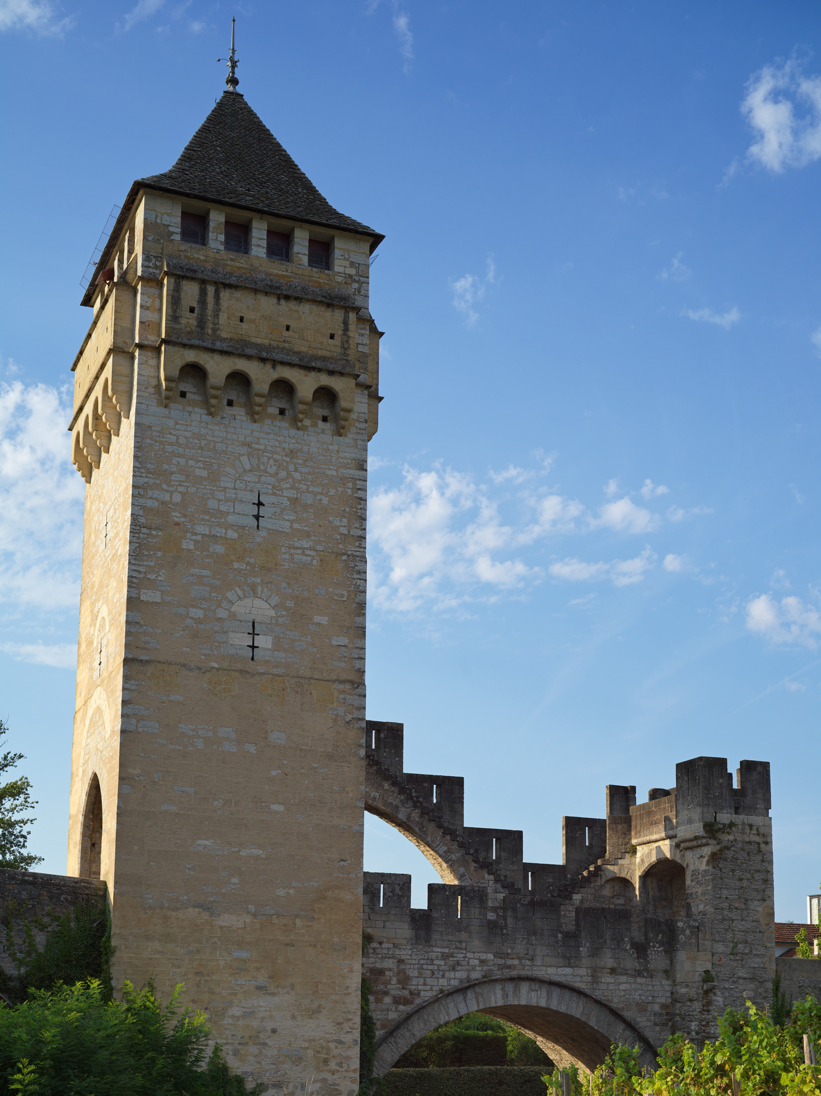 Cahors, pont Valentré, III