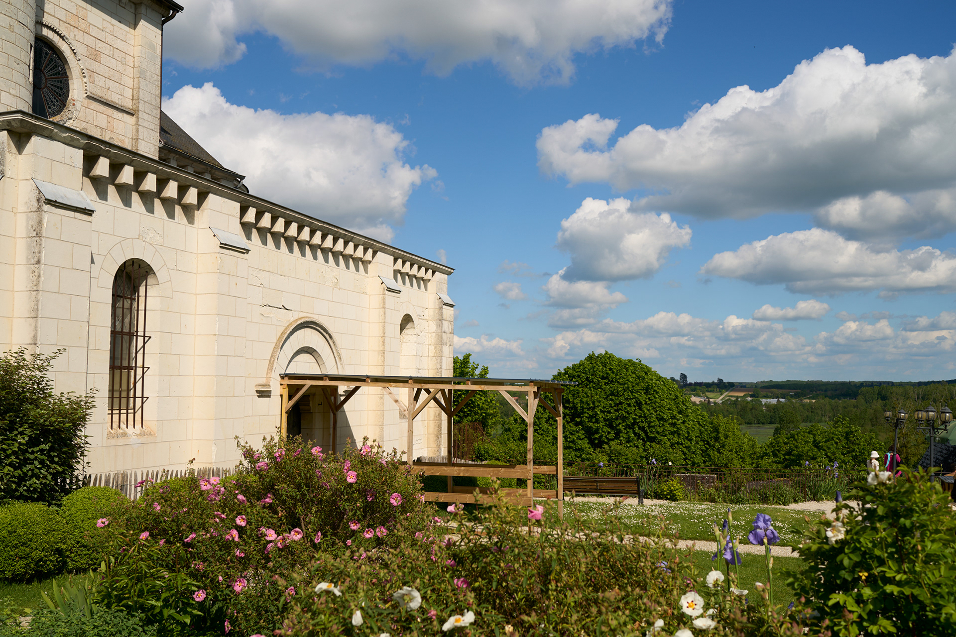 Jardin Saint-Louis, I