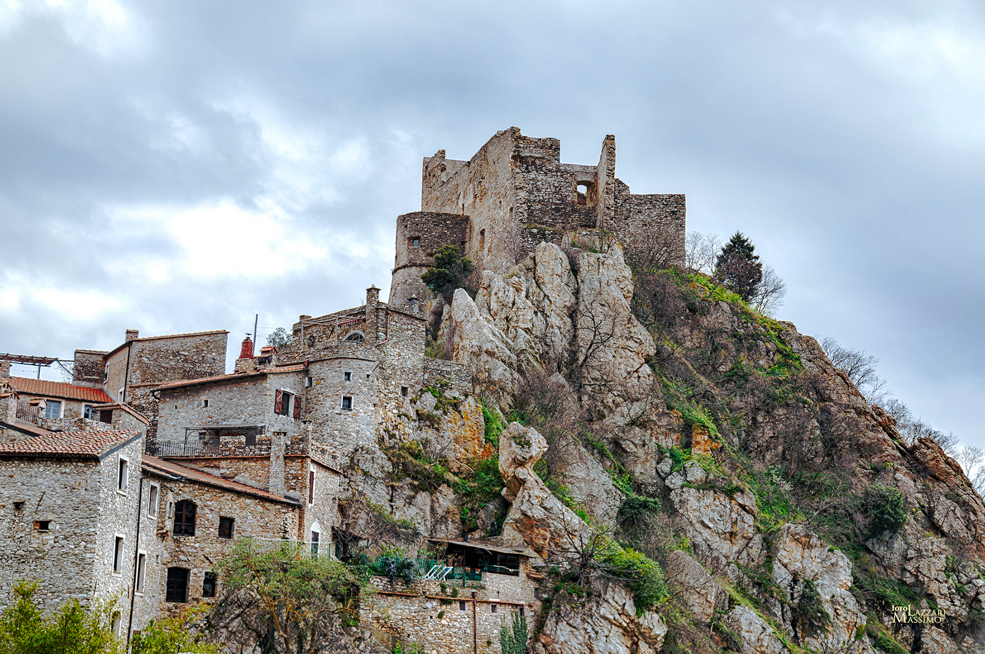Castelvecchio Rocca di Barbena