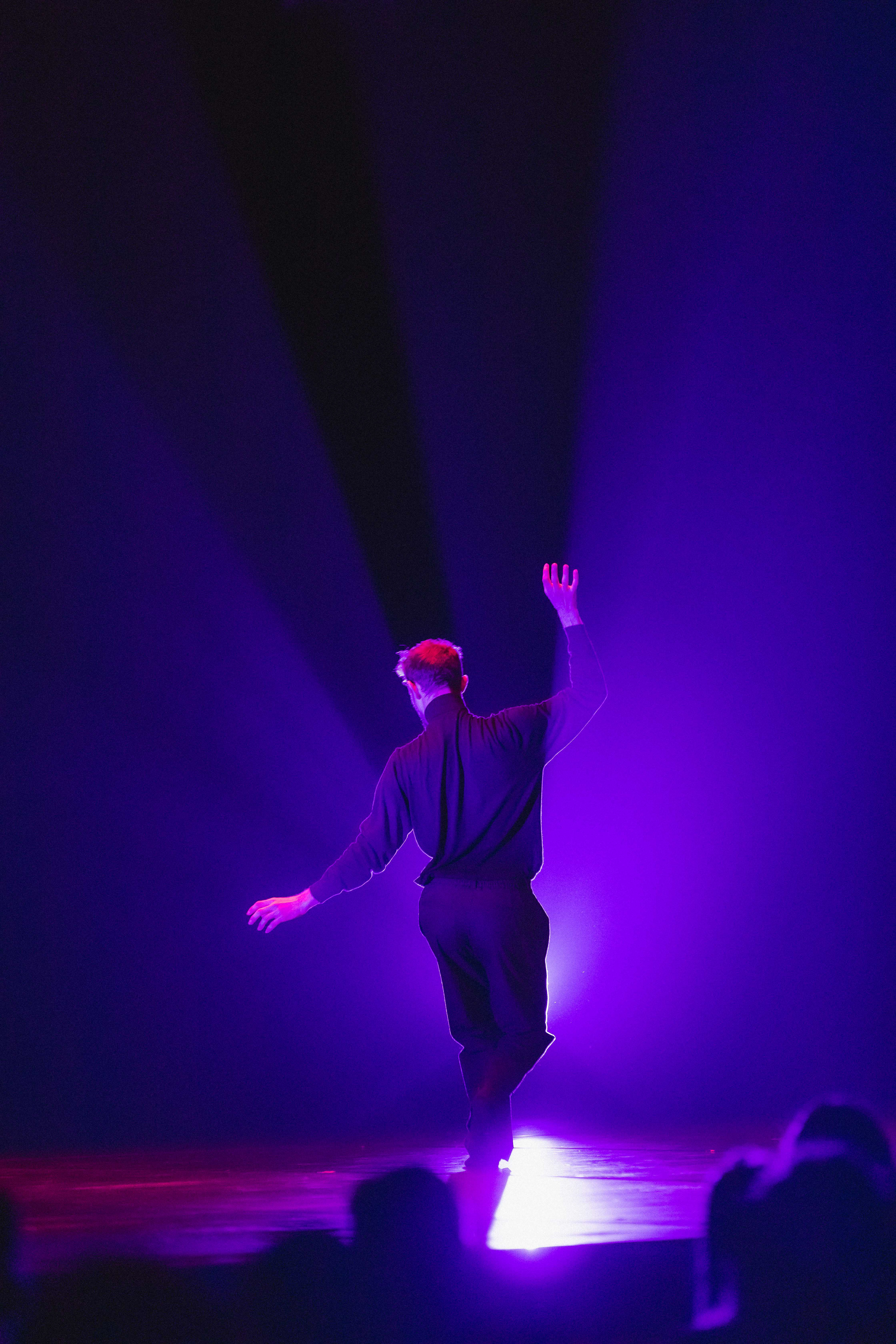Miguel Santos - Free Lance Dancer and Choreographer